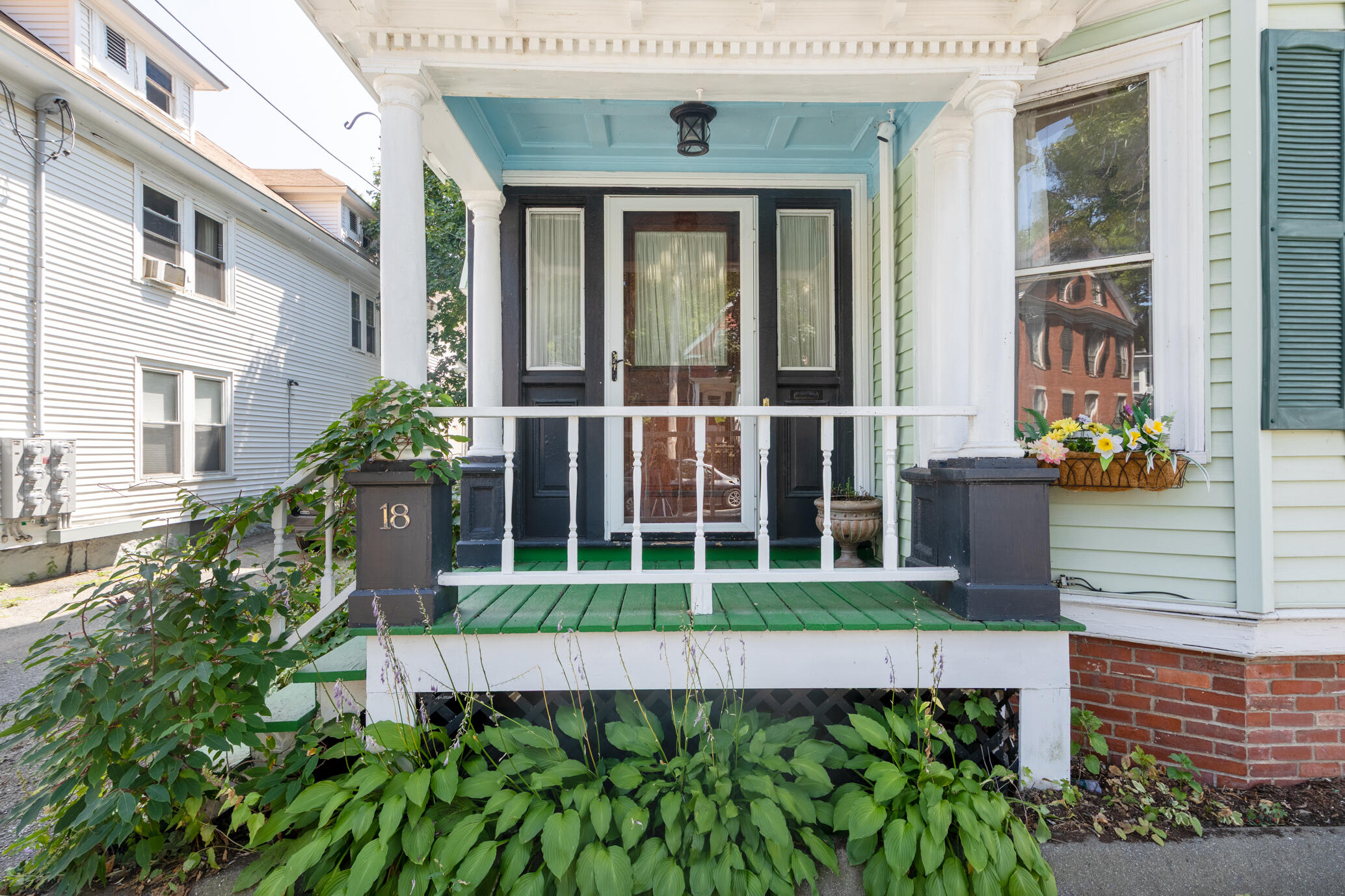 18 Hudson Street Property Photo 4