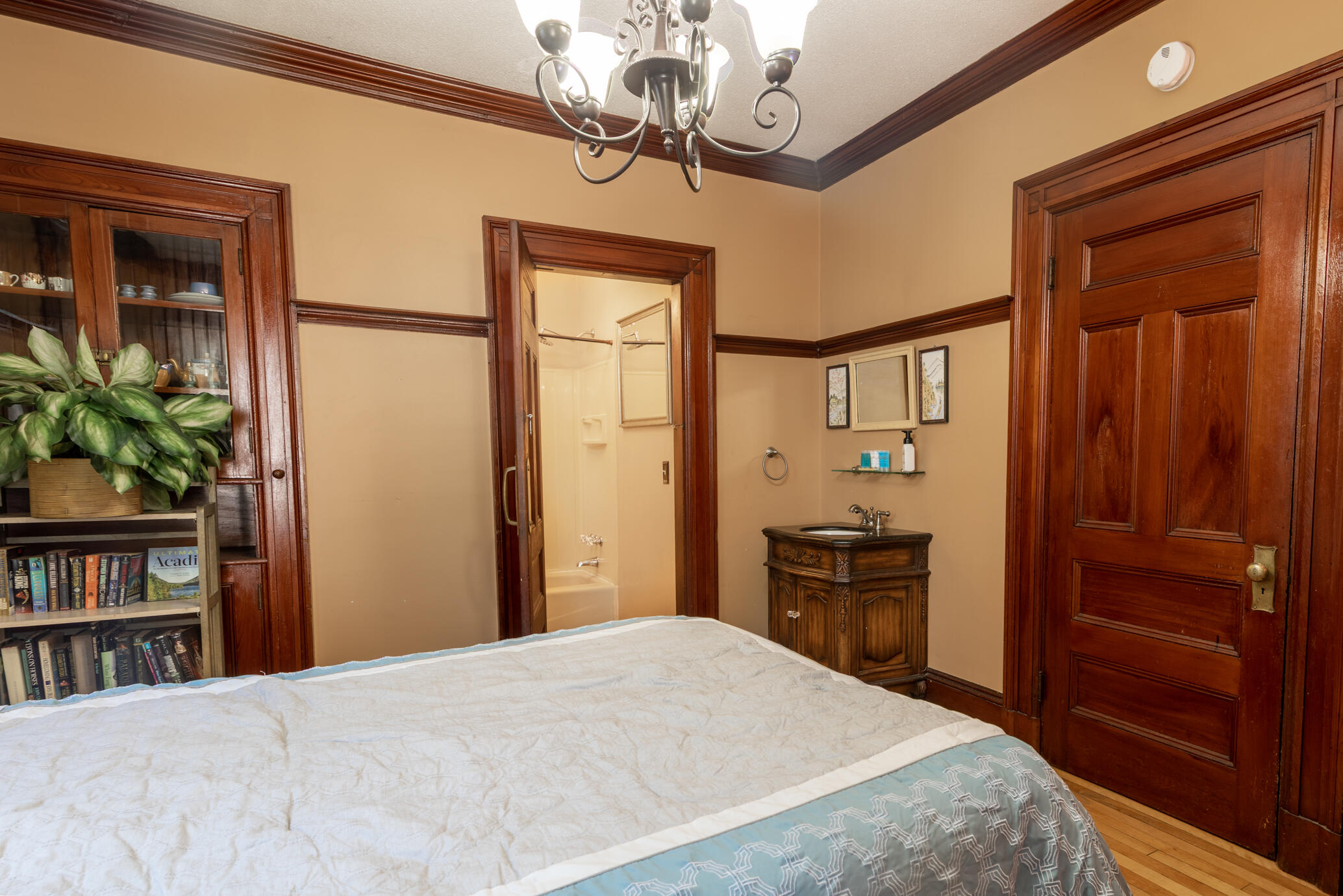 18 Hudson Street Property Photo 19