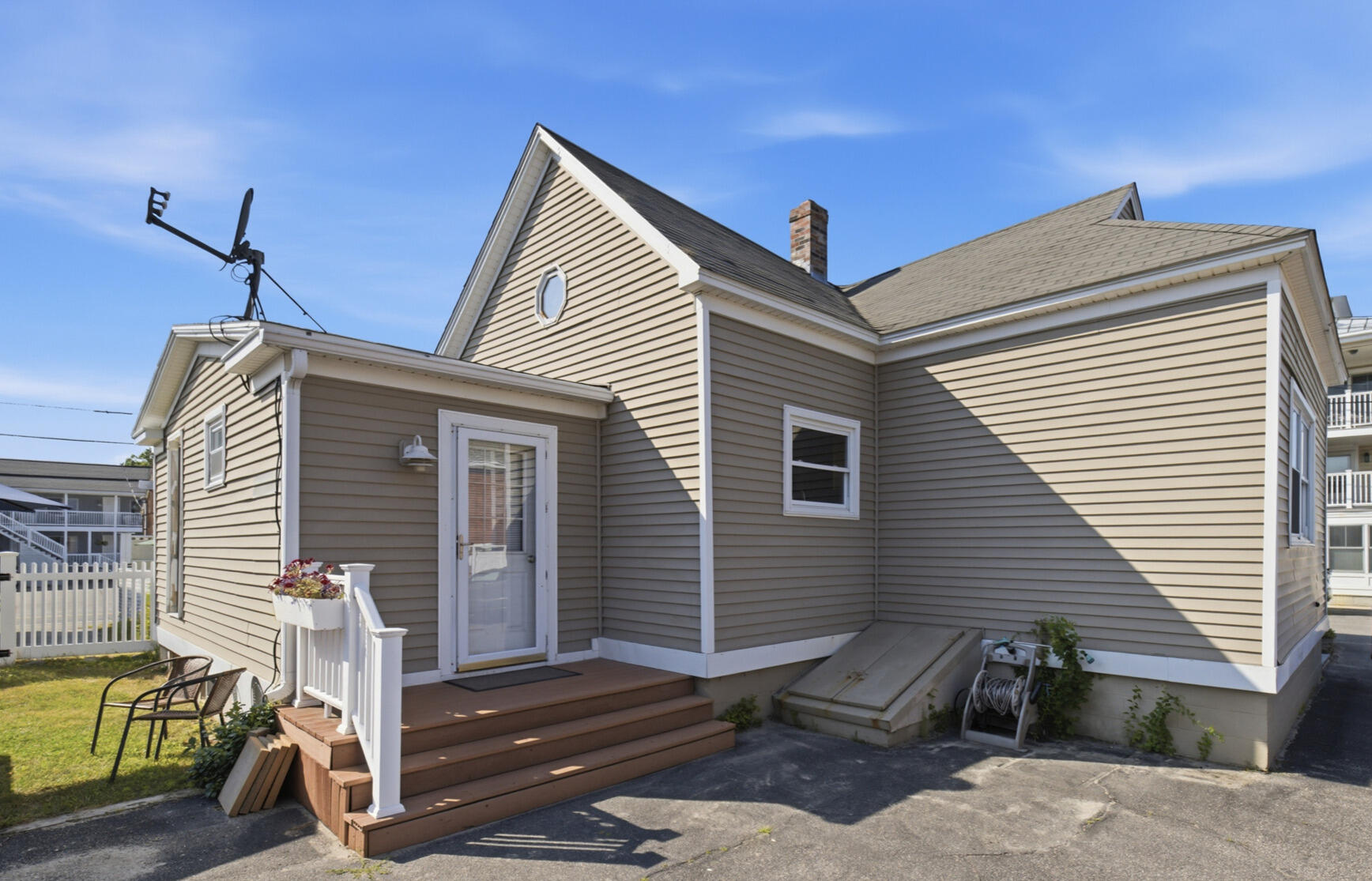 5 Roussin Street Property Photo 7