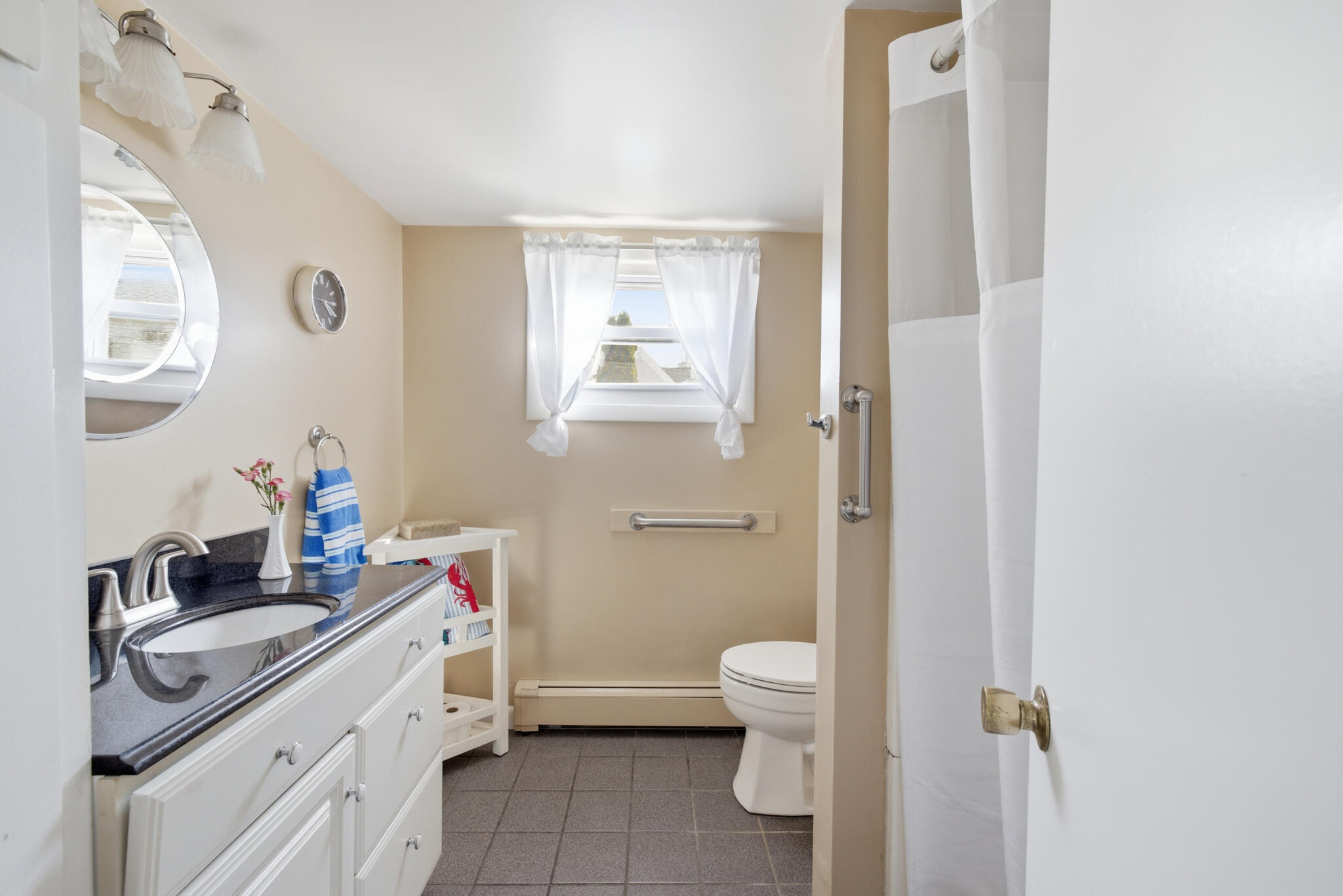 5 Roussin Street Property Photo 23