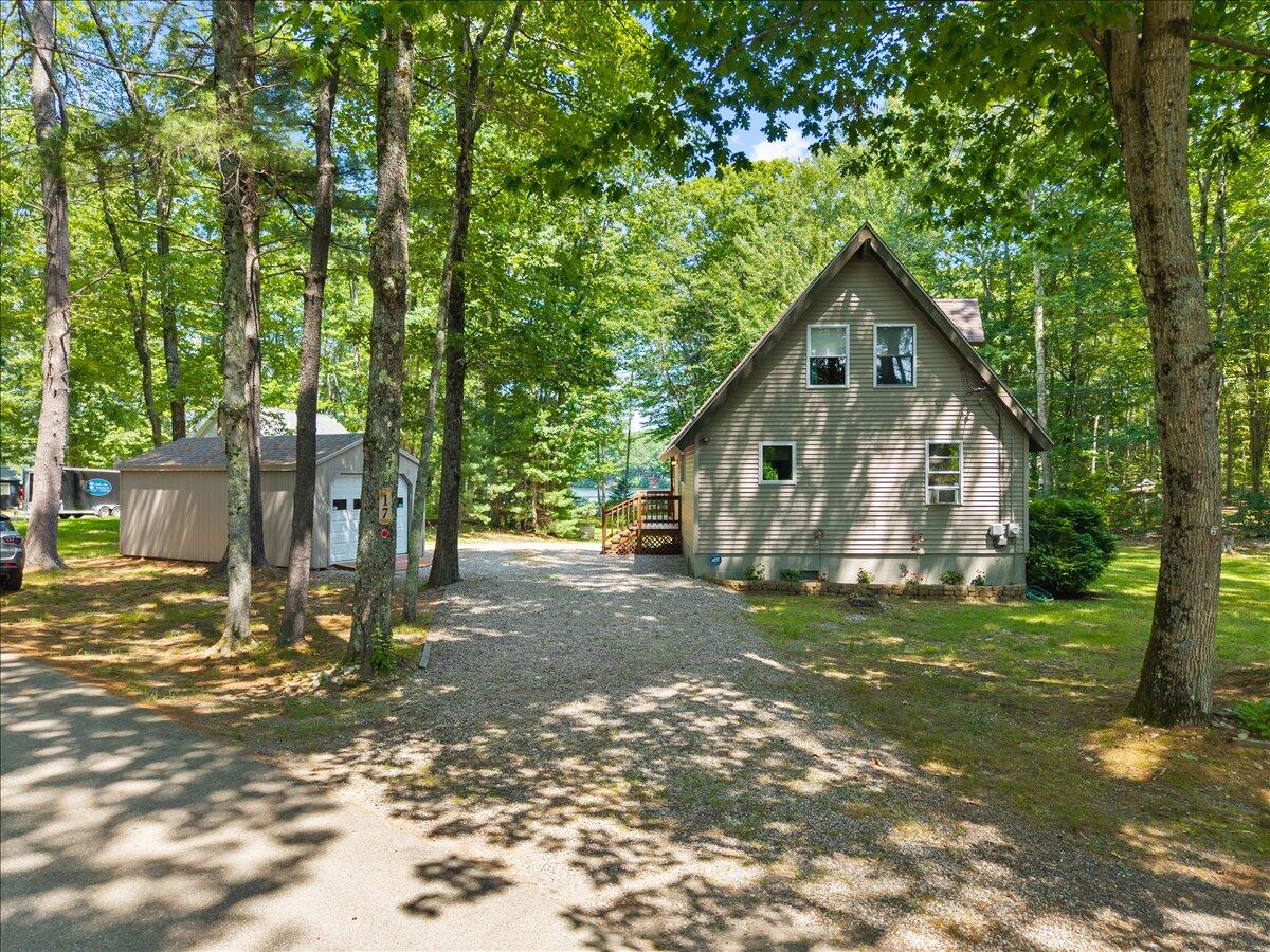 17 Peaceful Lane Property Photo 5