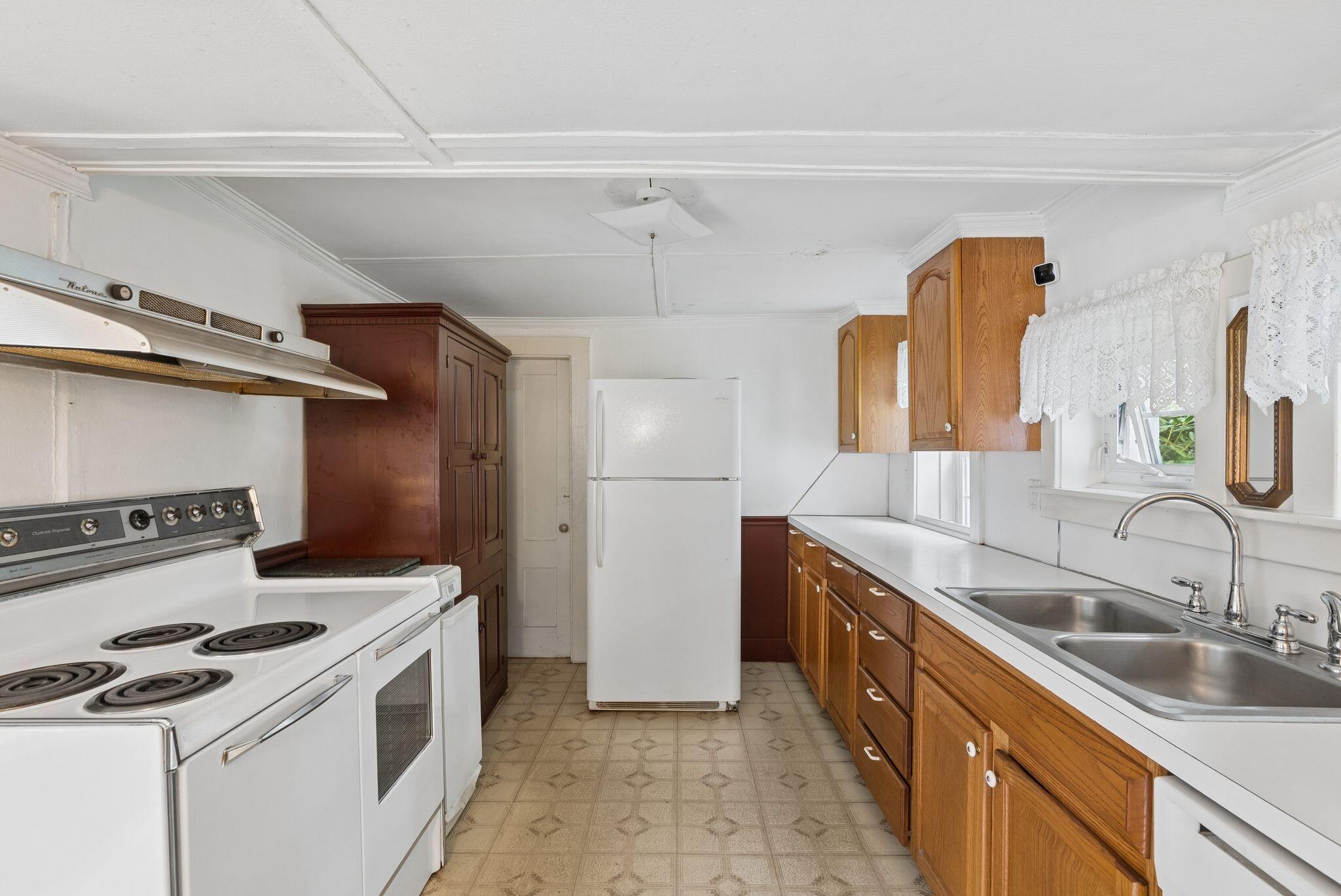 2023 Post Road Property Photo 13
