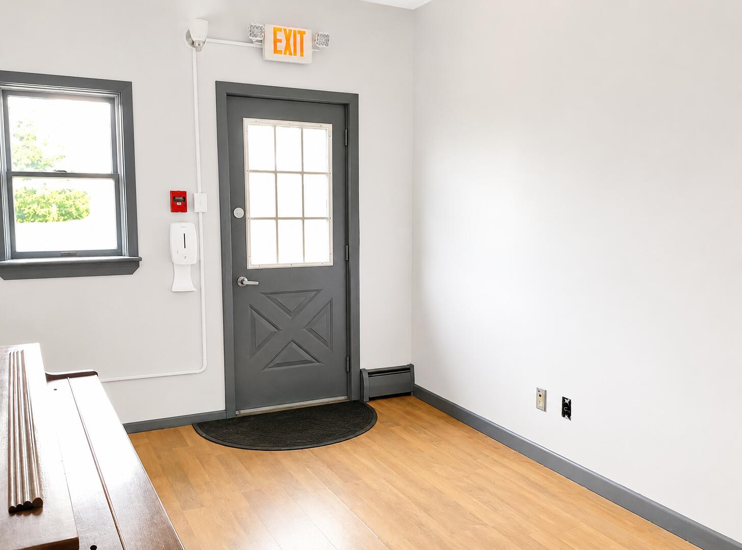 33 Davis Street Property Photo 8