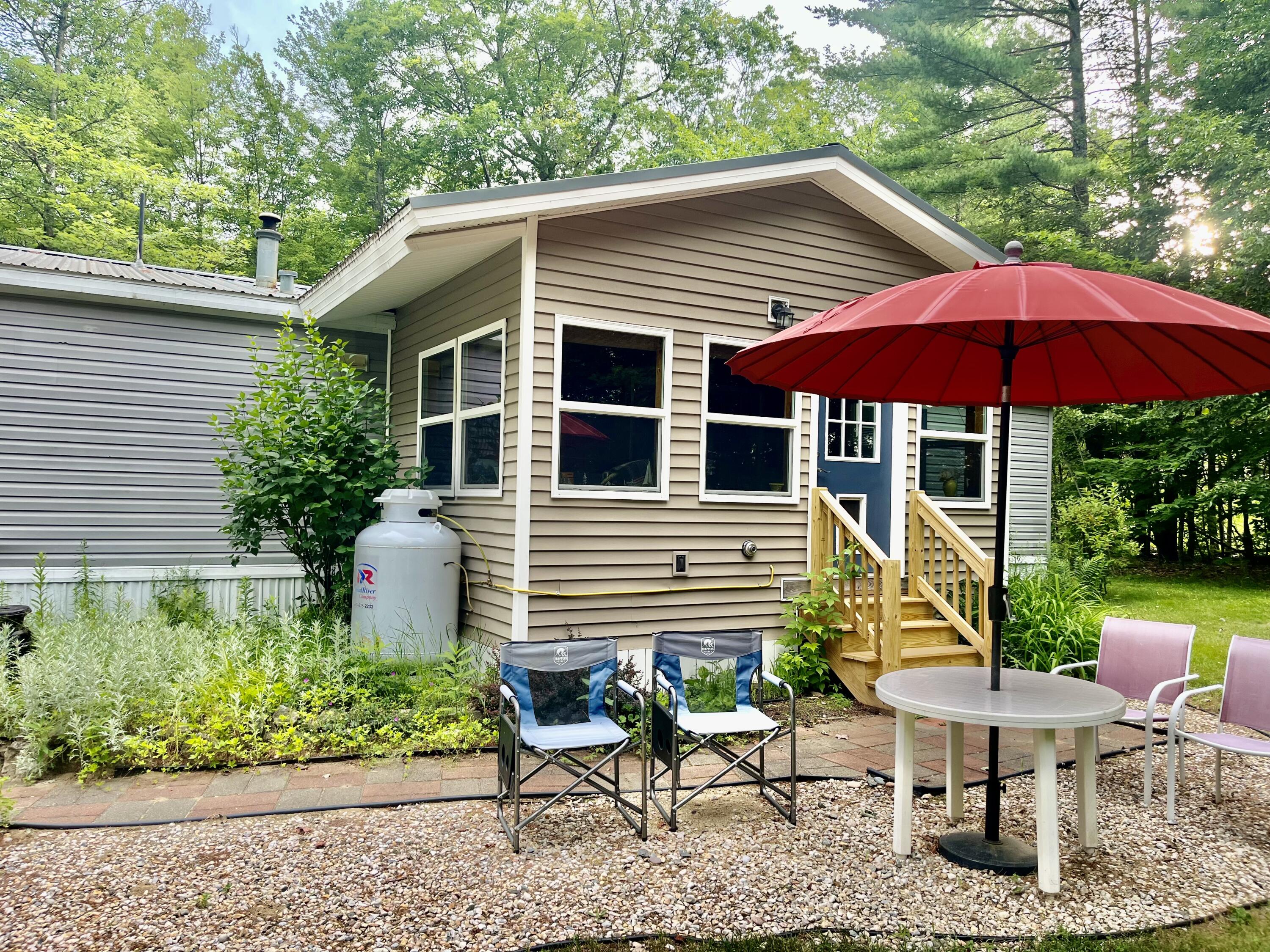 192 Temple Hill Road Property Photo 4