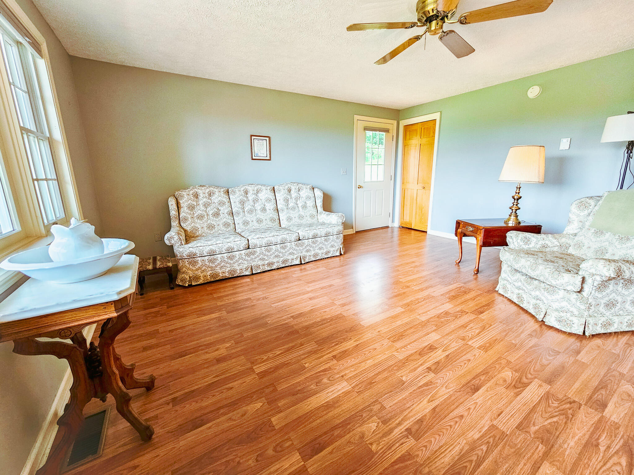 127 Ross Avenue Property Photo 26