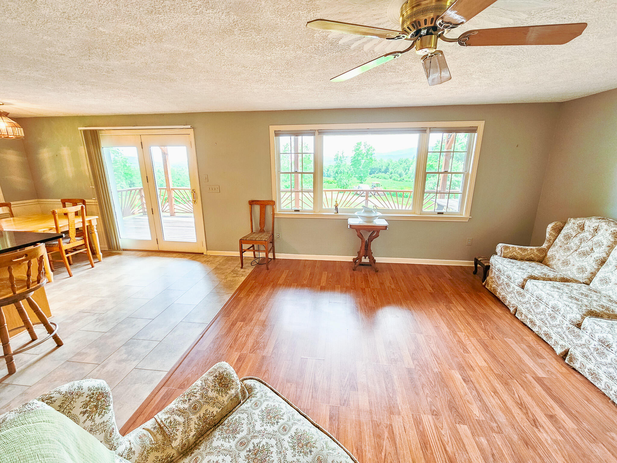 127 Ross Avenue Property Photo 27