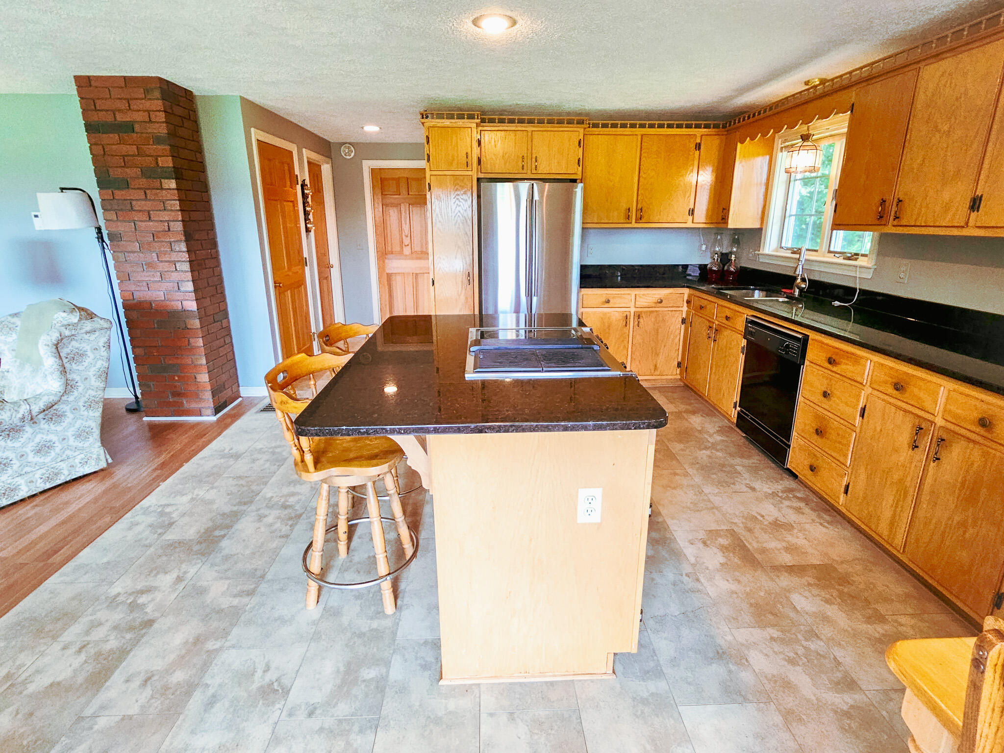 127 Ross Avenue Property Photo 31