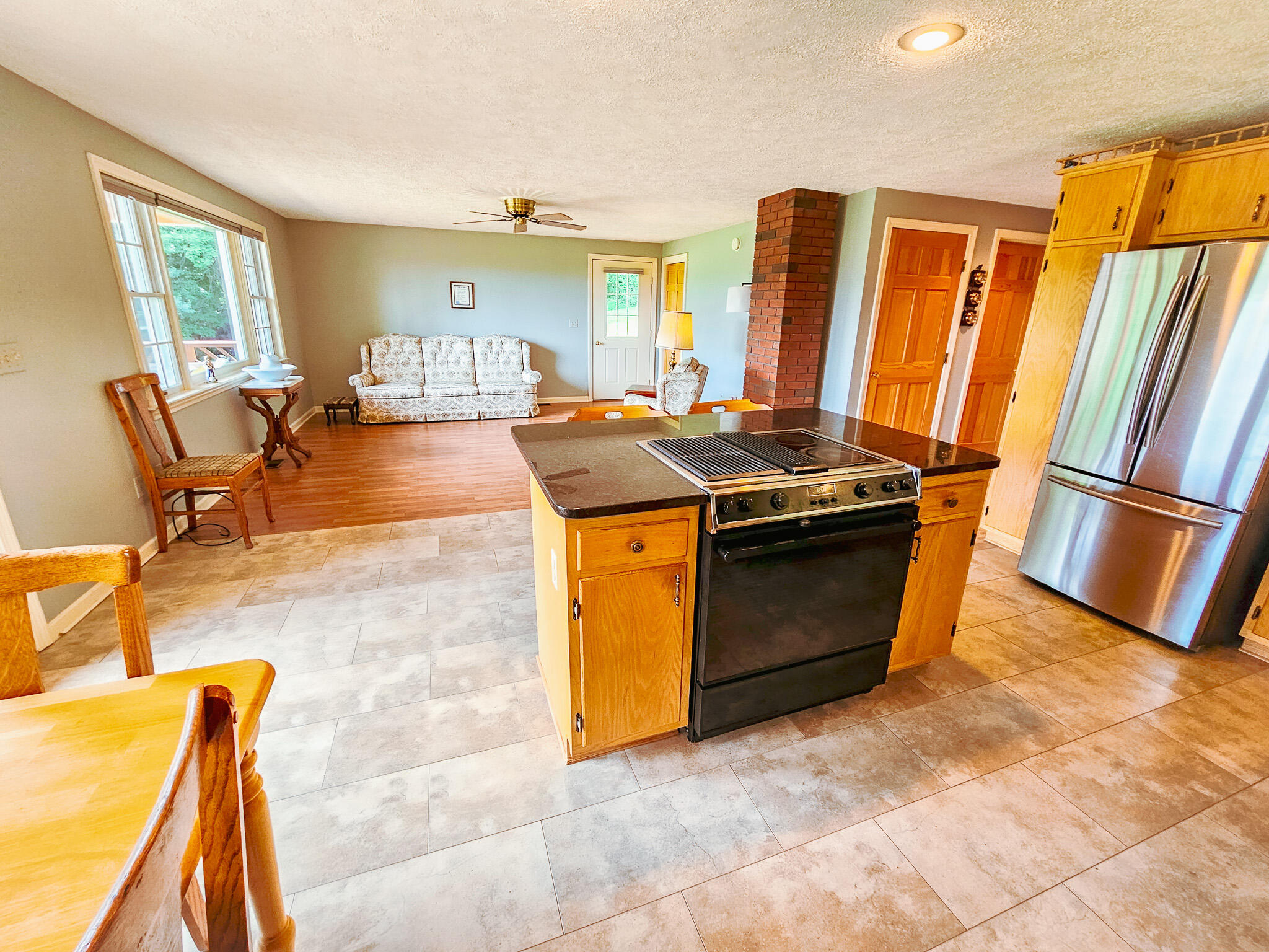 127 Ross Avenue Property Photo 33