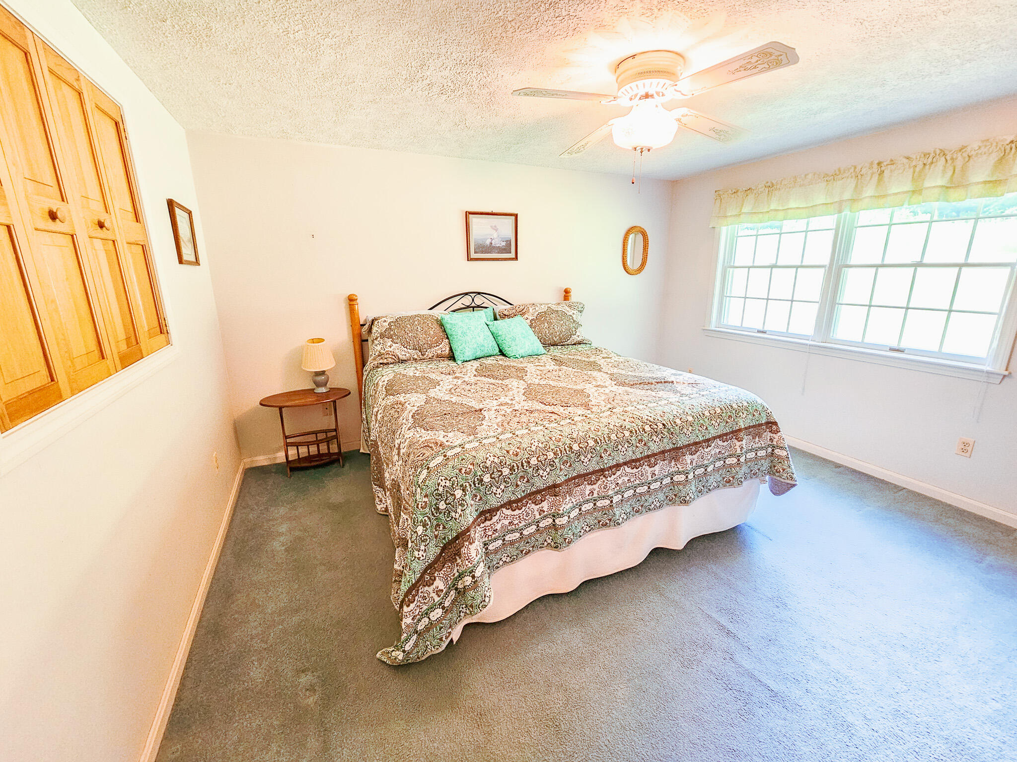 127 Ross Avenue Property Photo 36