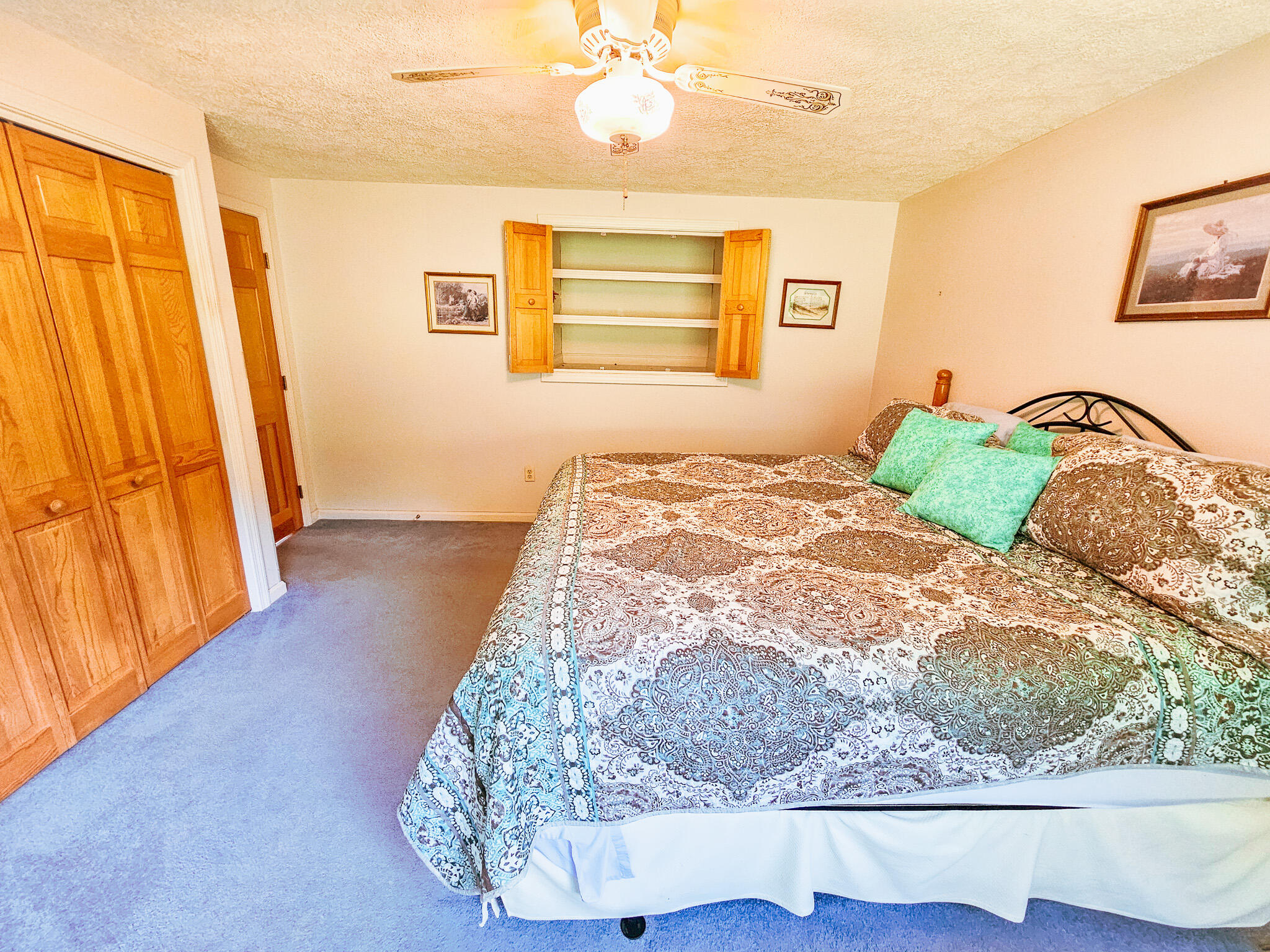 127 Ross Avenue Property Photo 40
