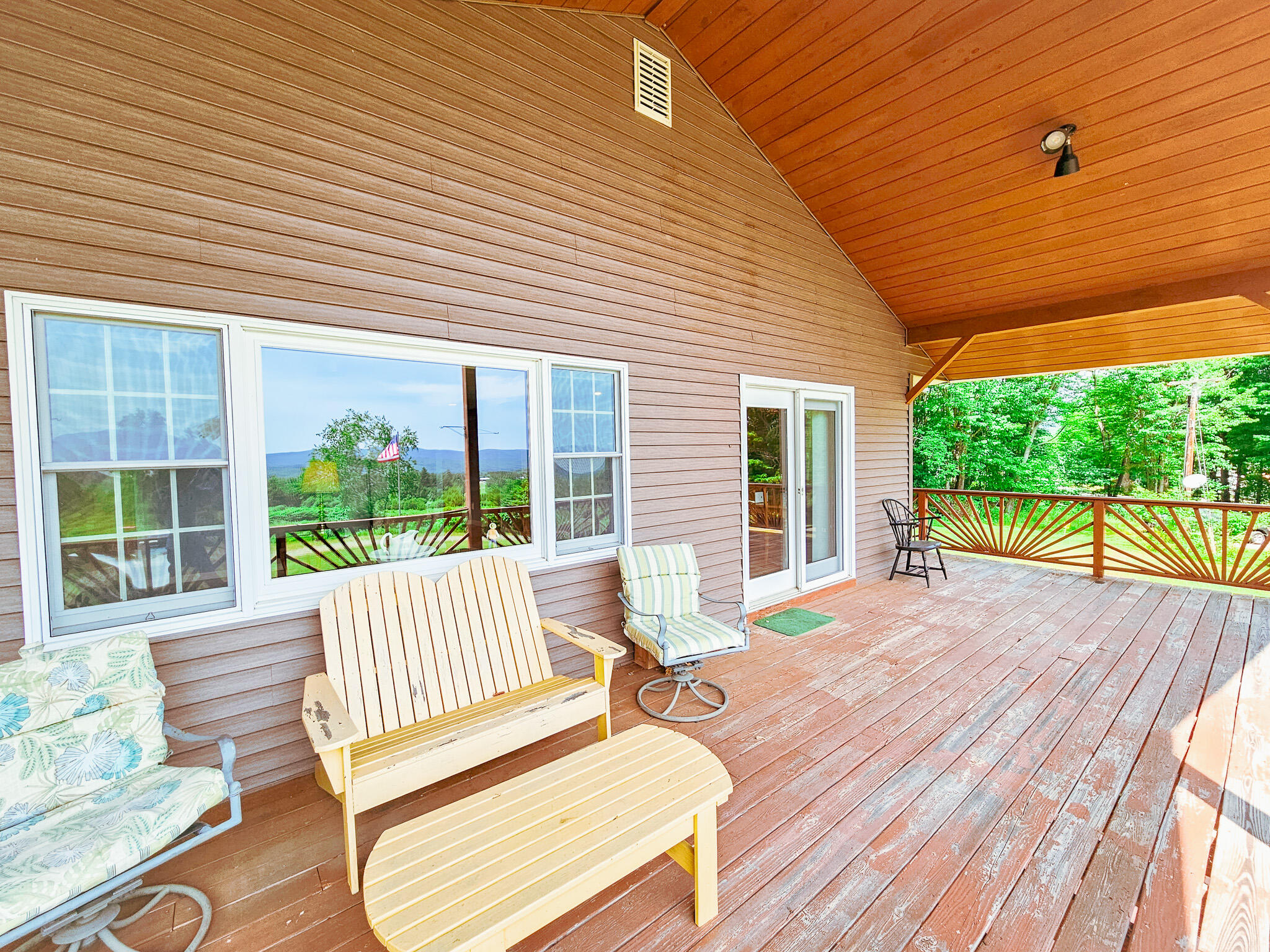 127 Ross Avenue Property Photo 52