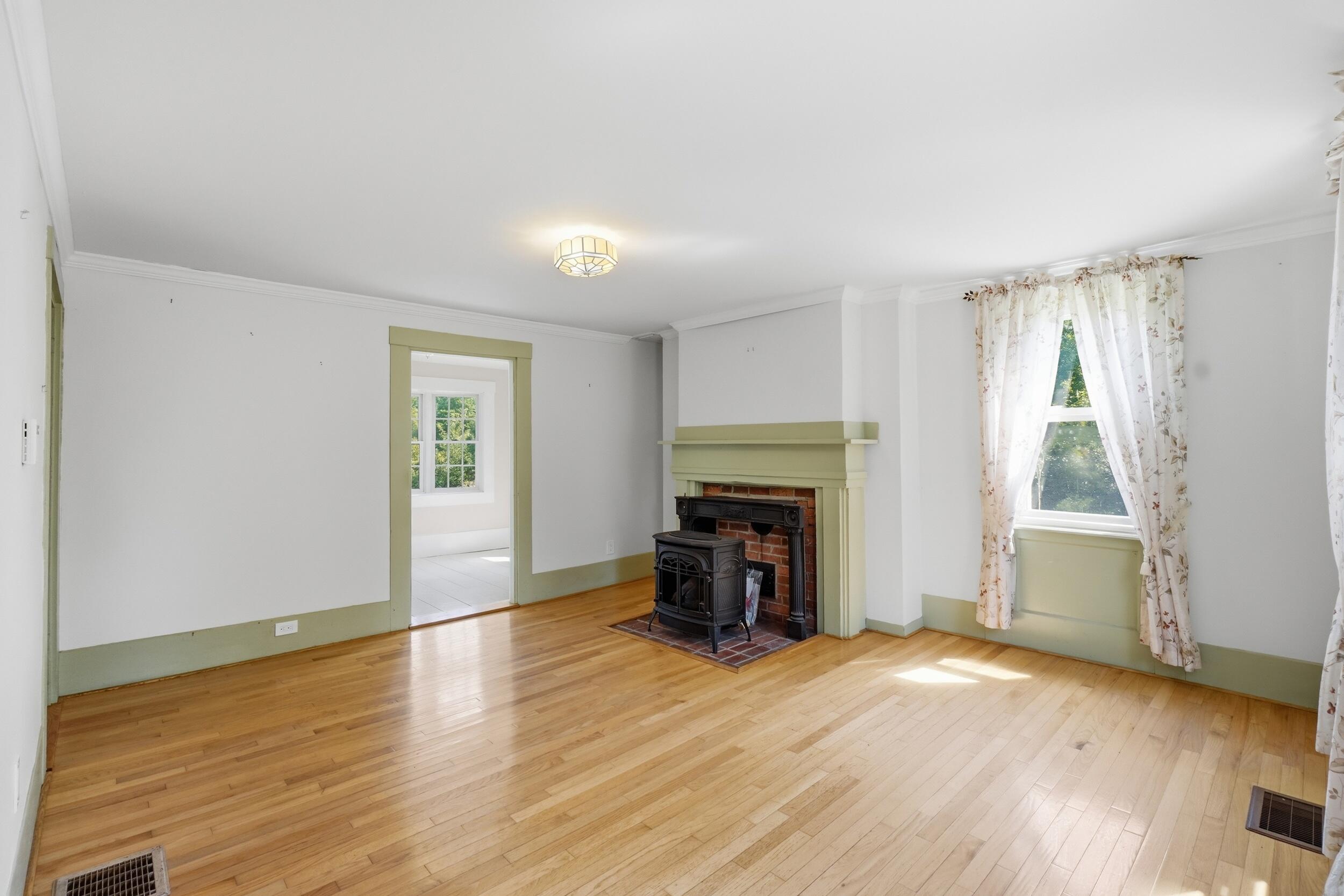 3935 Union Street Property Photo 10