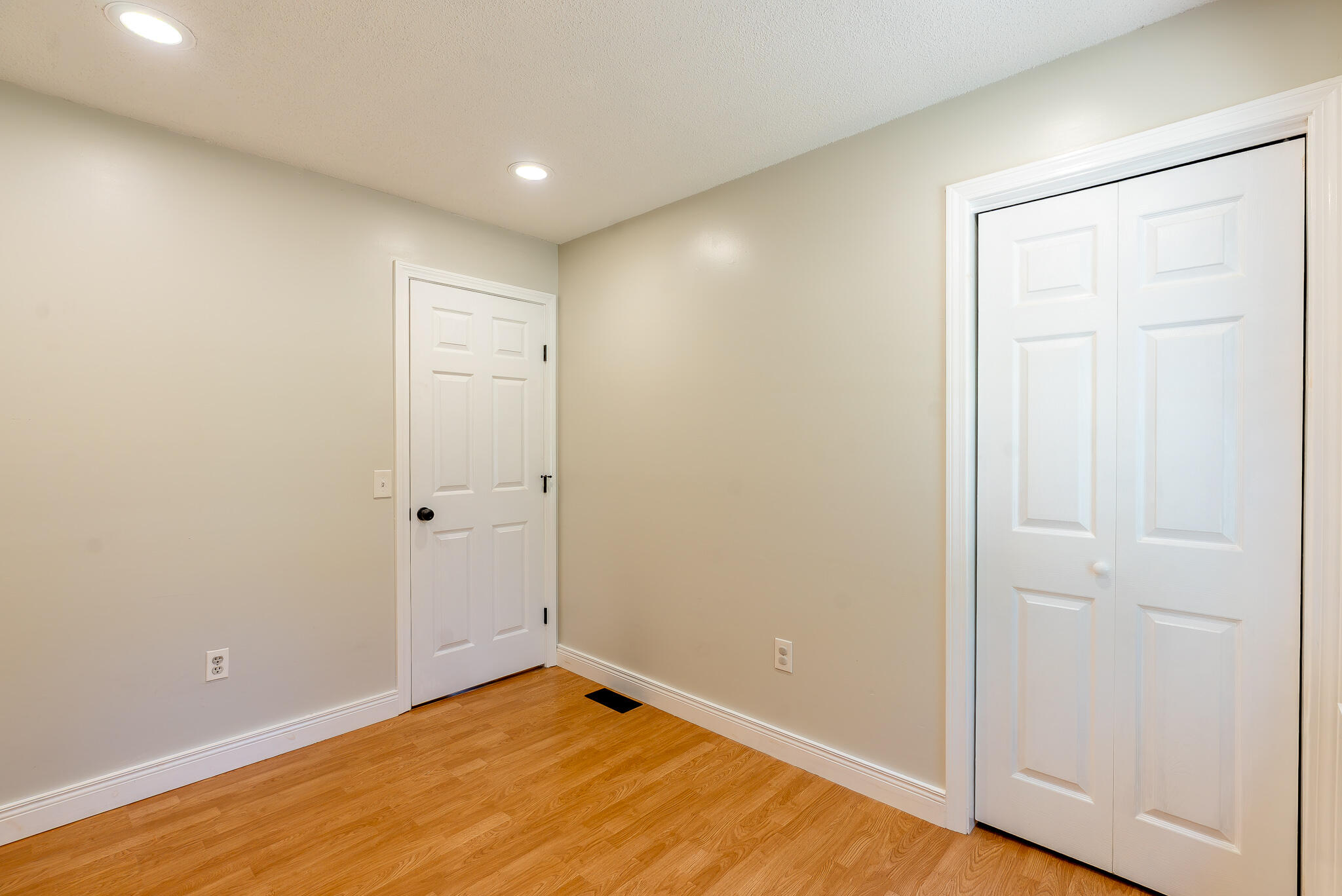 92 Plains Road Property Photo 11