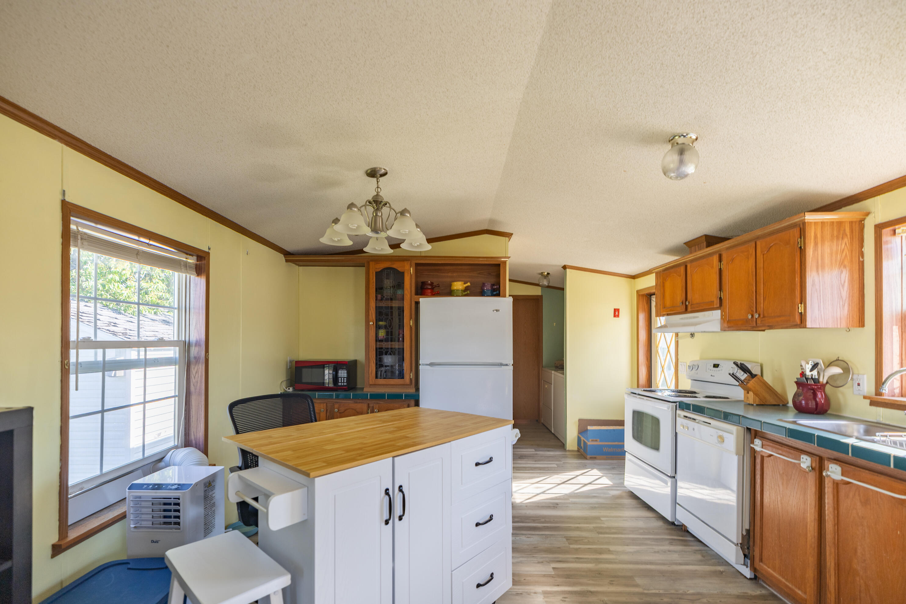 4 Mark Street Property Photo 5