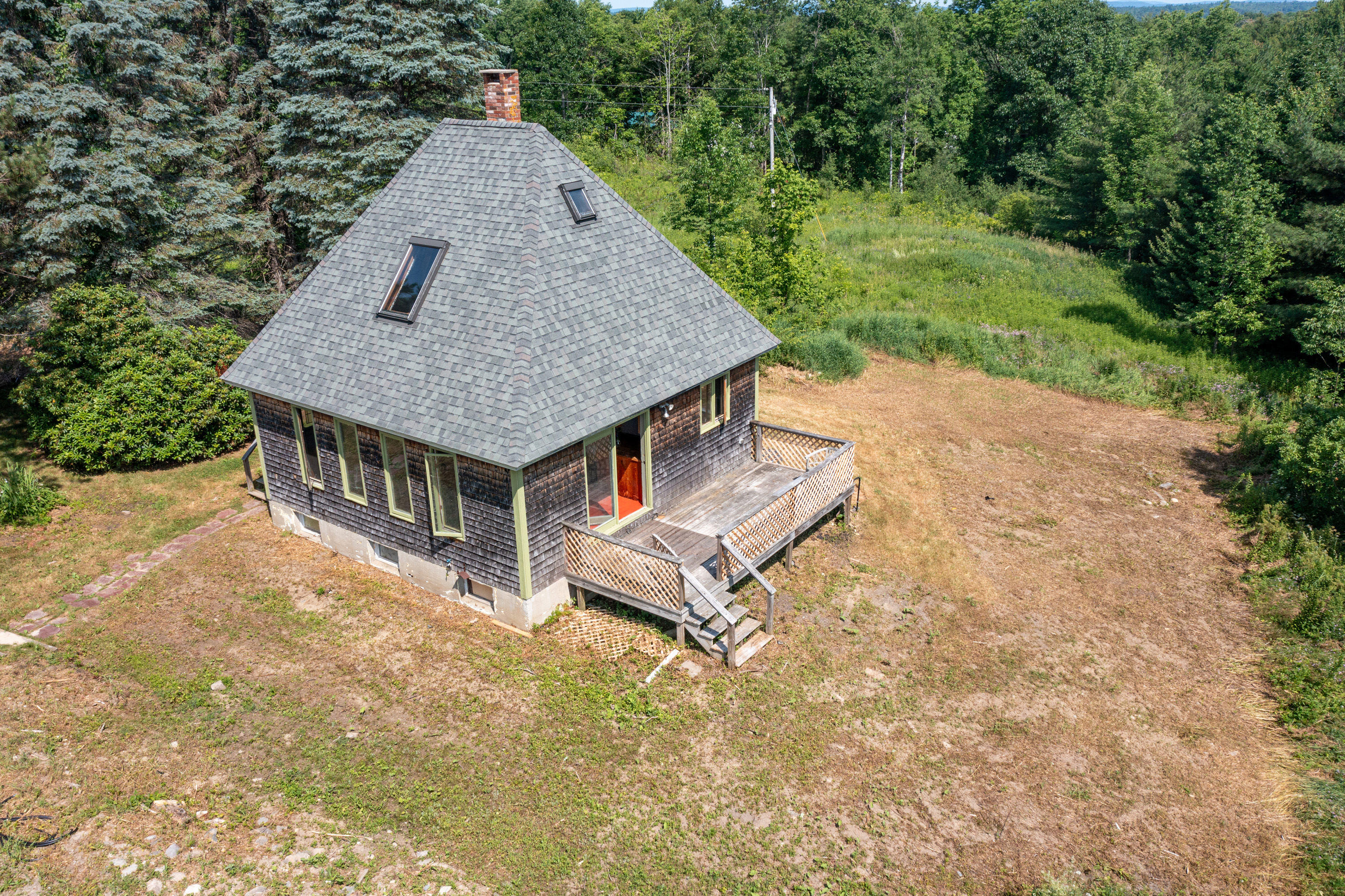 416 Lincolnville Avenue Property Photo 1