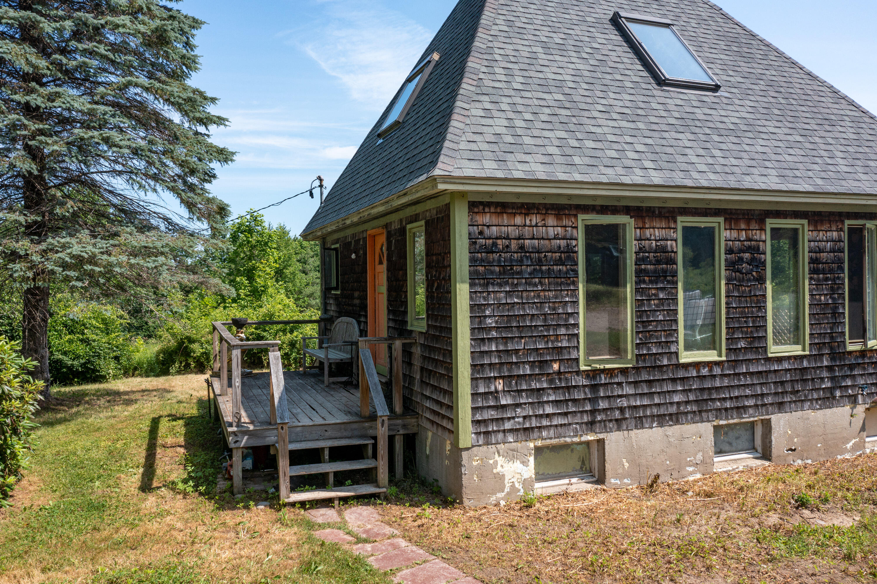 416 Lincolnville Avenue Property Photo 4