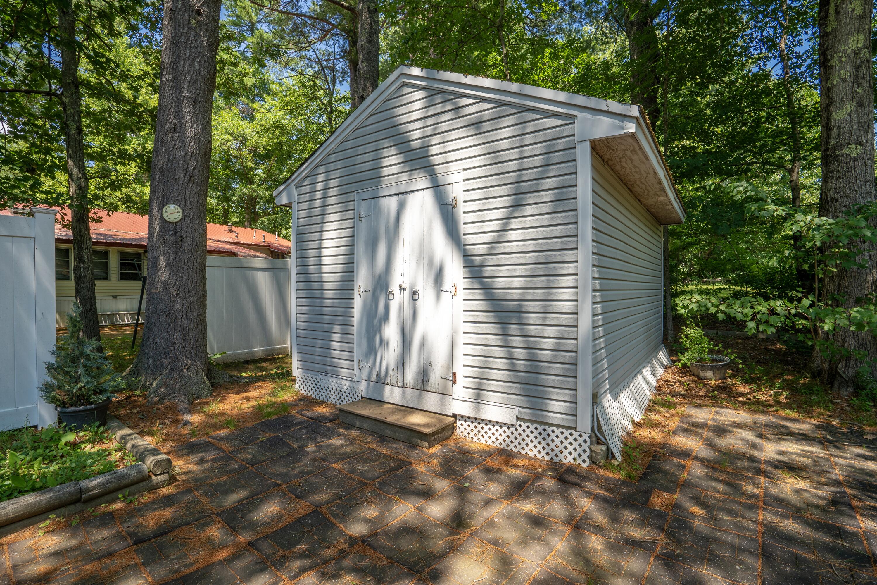 2196 Sanford Road 45 Property Photo 43