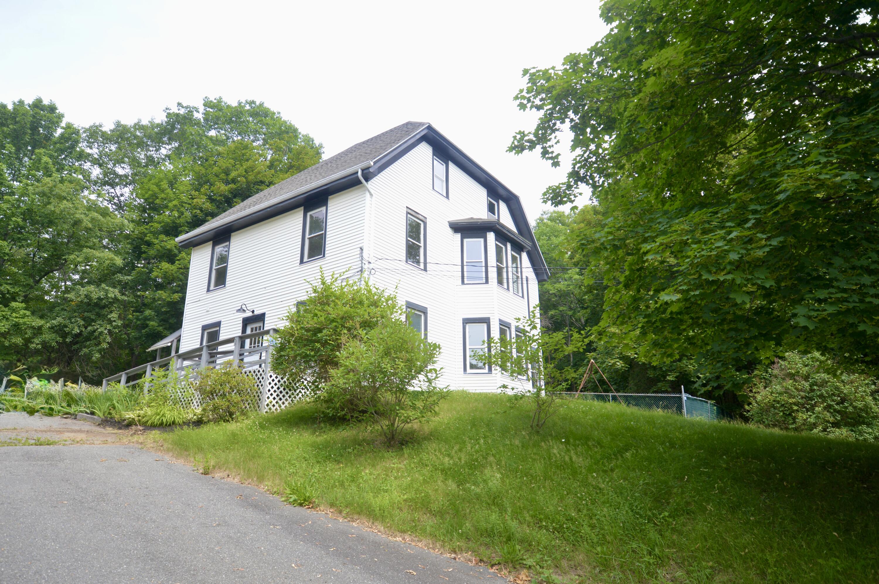 100 Us Route 1 Property Photo 1