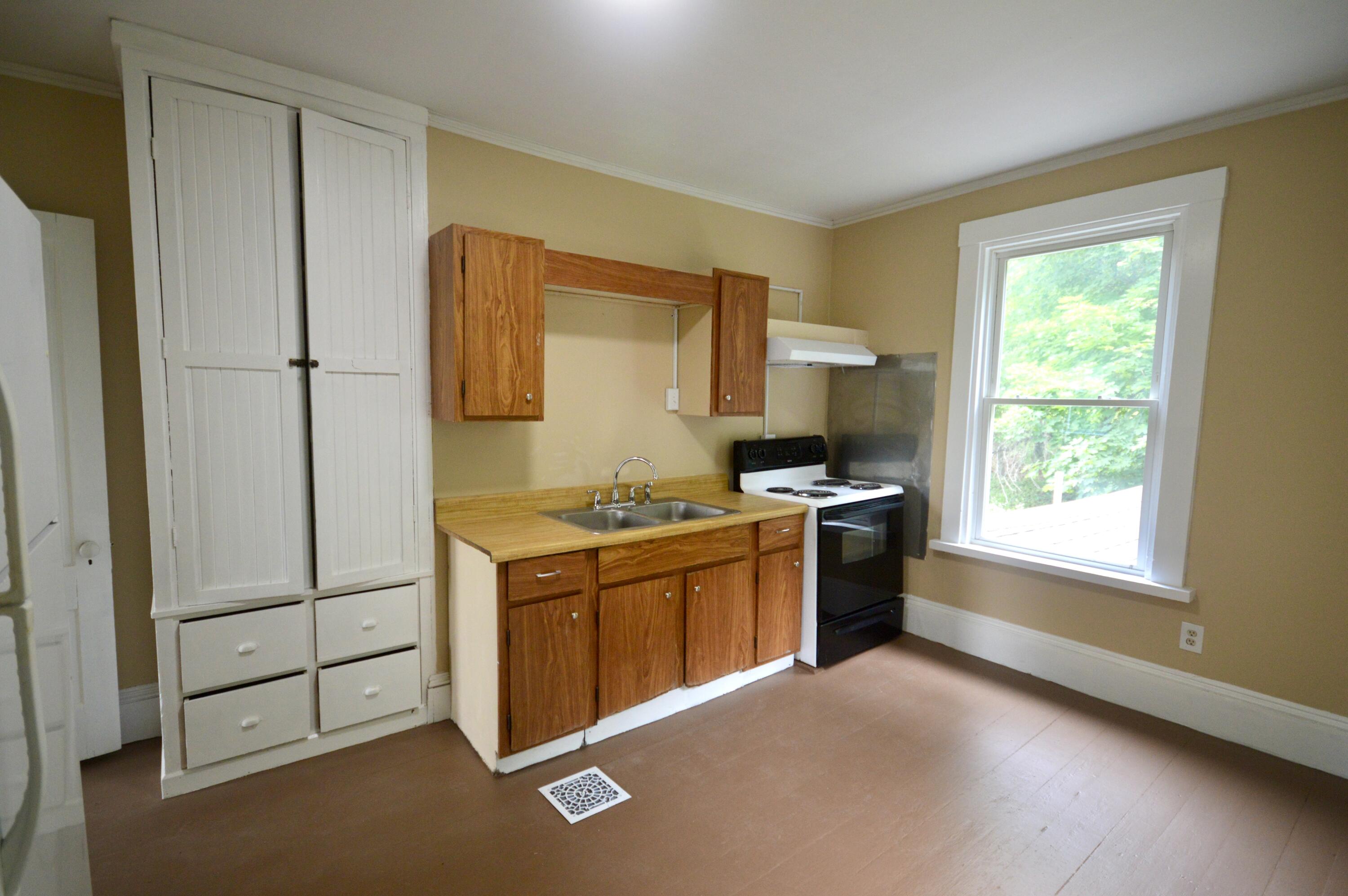 100 Us Route 1 Property Photo 15