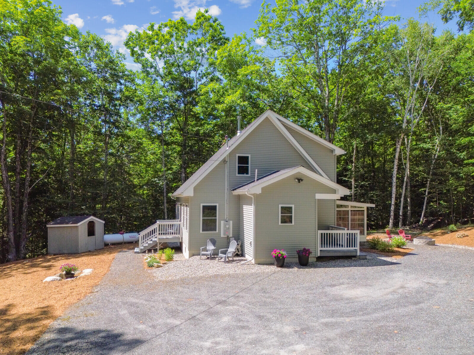 7 Hemlock Estates Property Photo 9