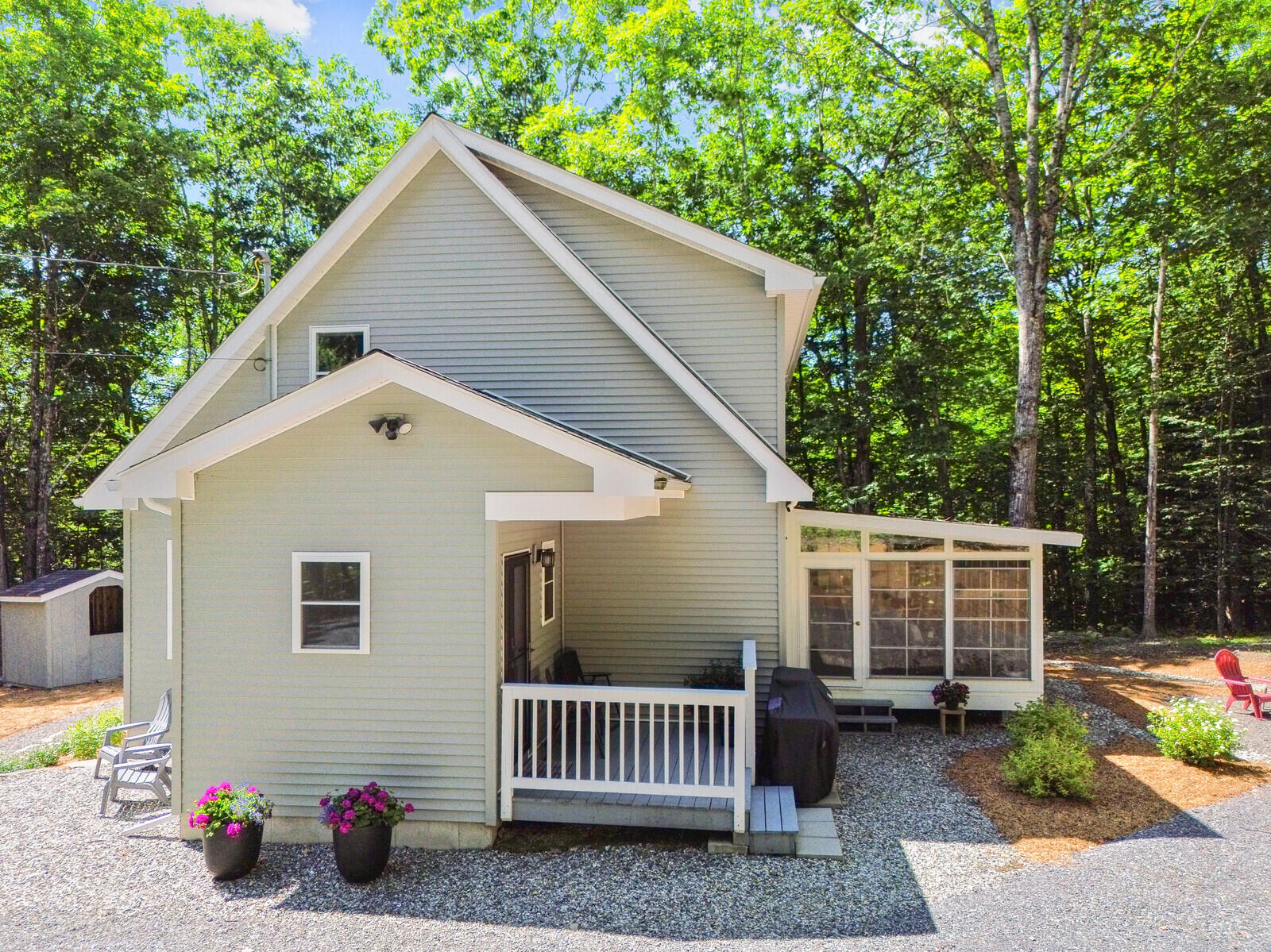 7 Hemlock Estates Property Photo 10