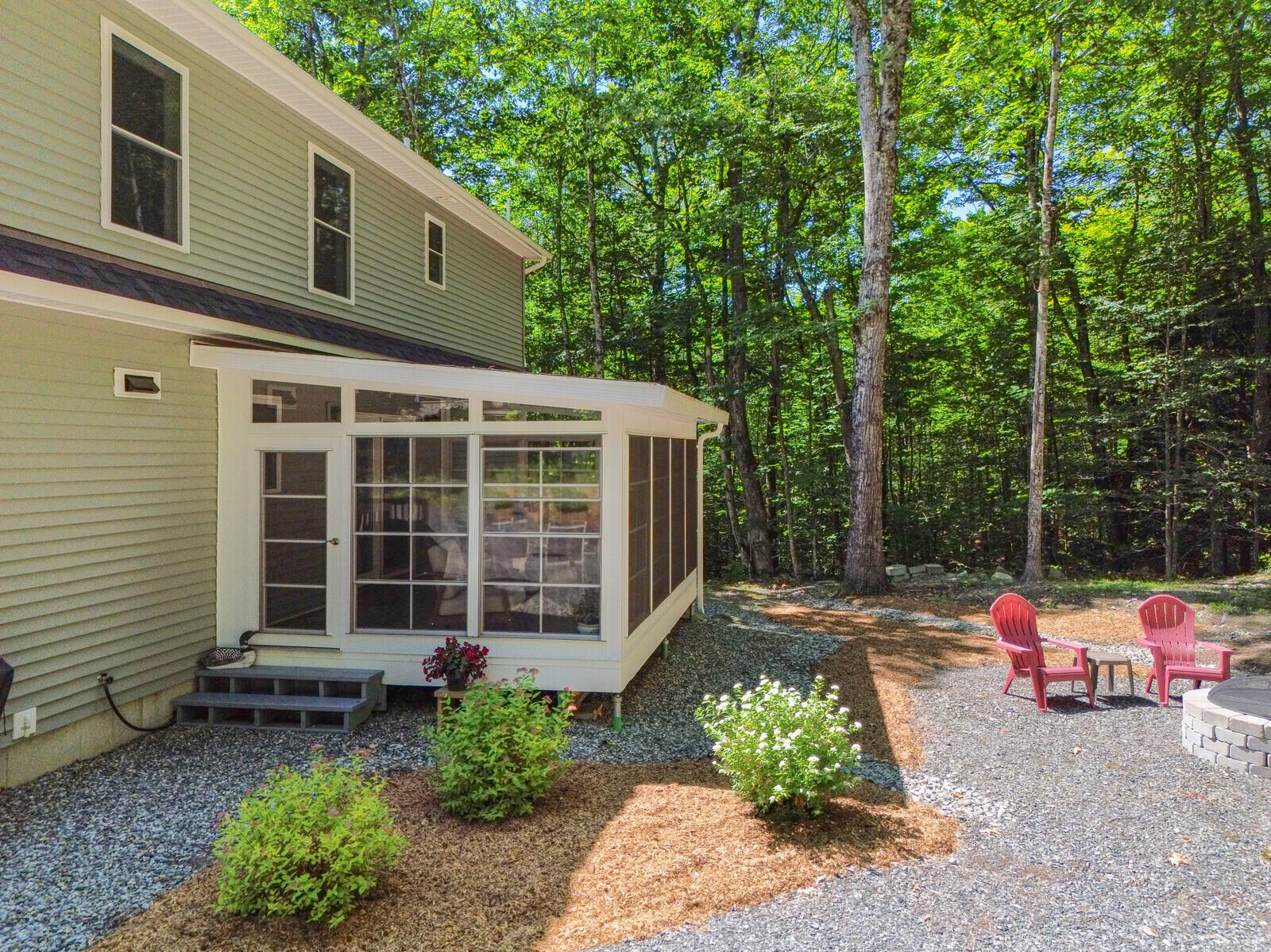 7 Hemlock Estates Property Photo 12