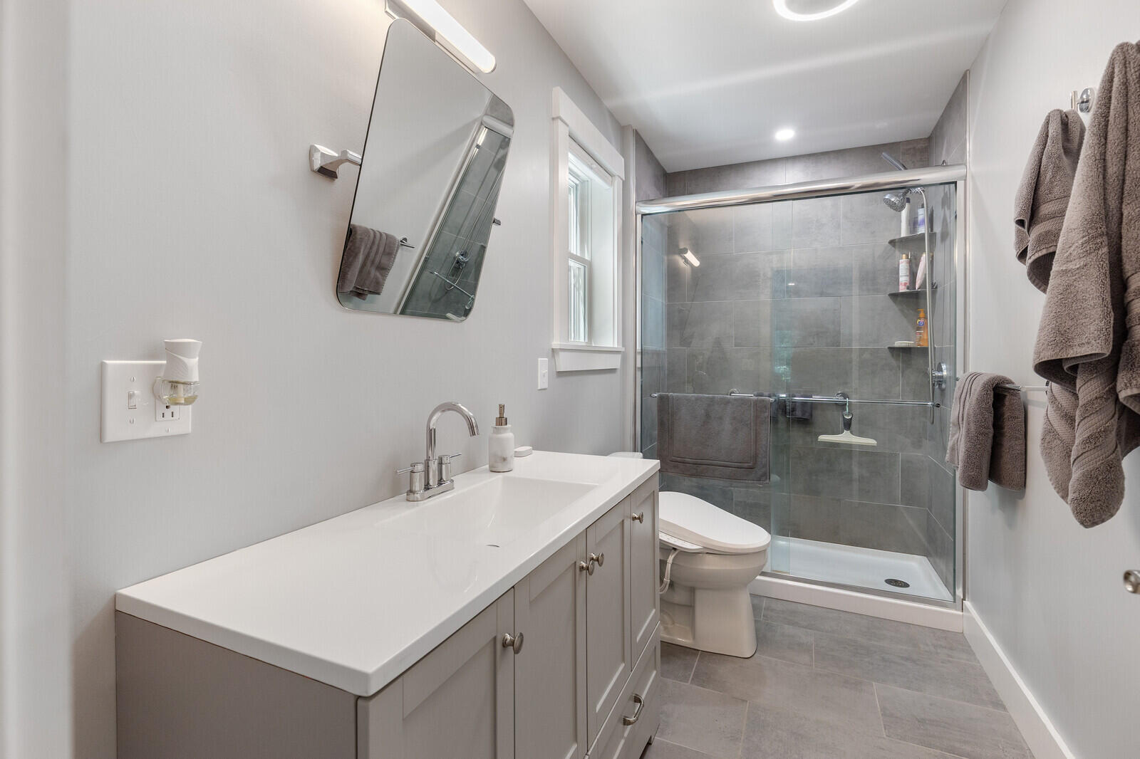 7 Hemlock Estates Property Photo 30