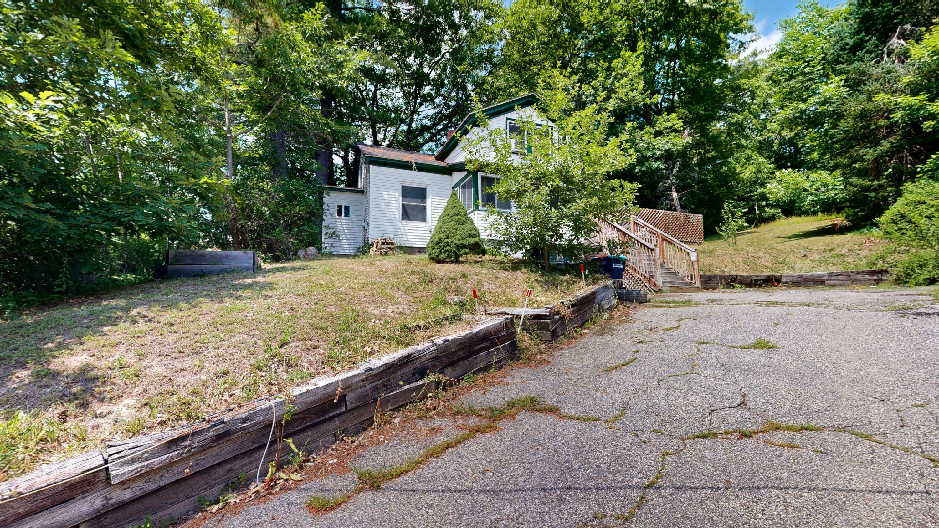 403 Summer Street Property Photo 3