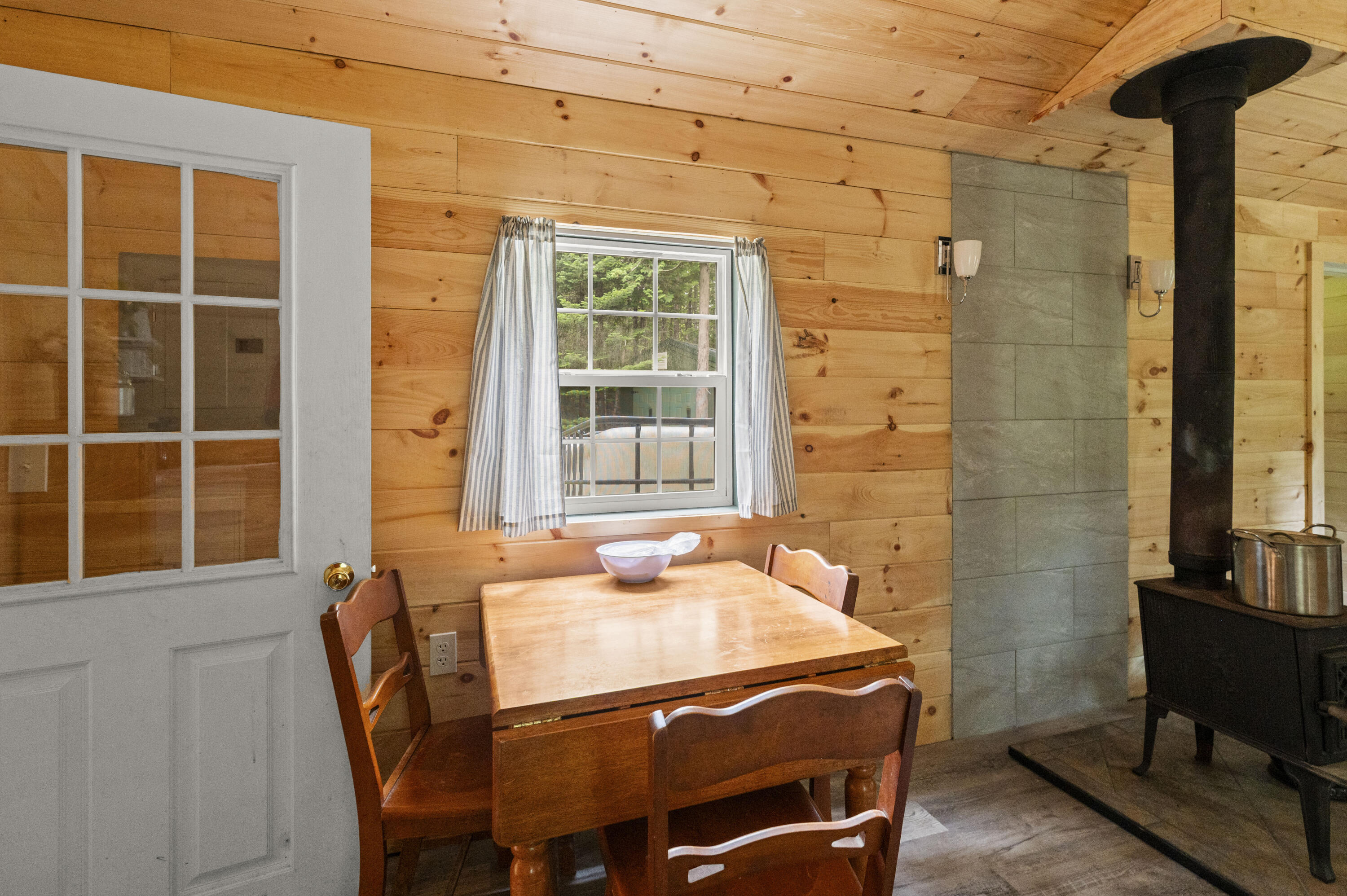 2 Emery Farm Road Property Photo 12