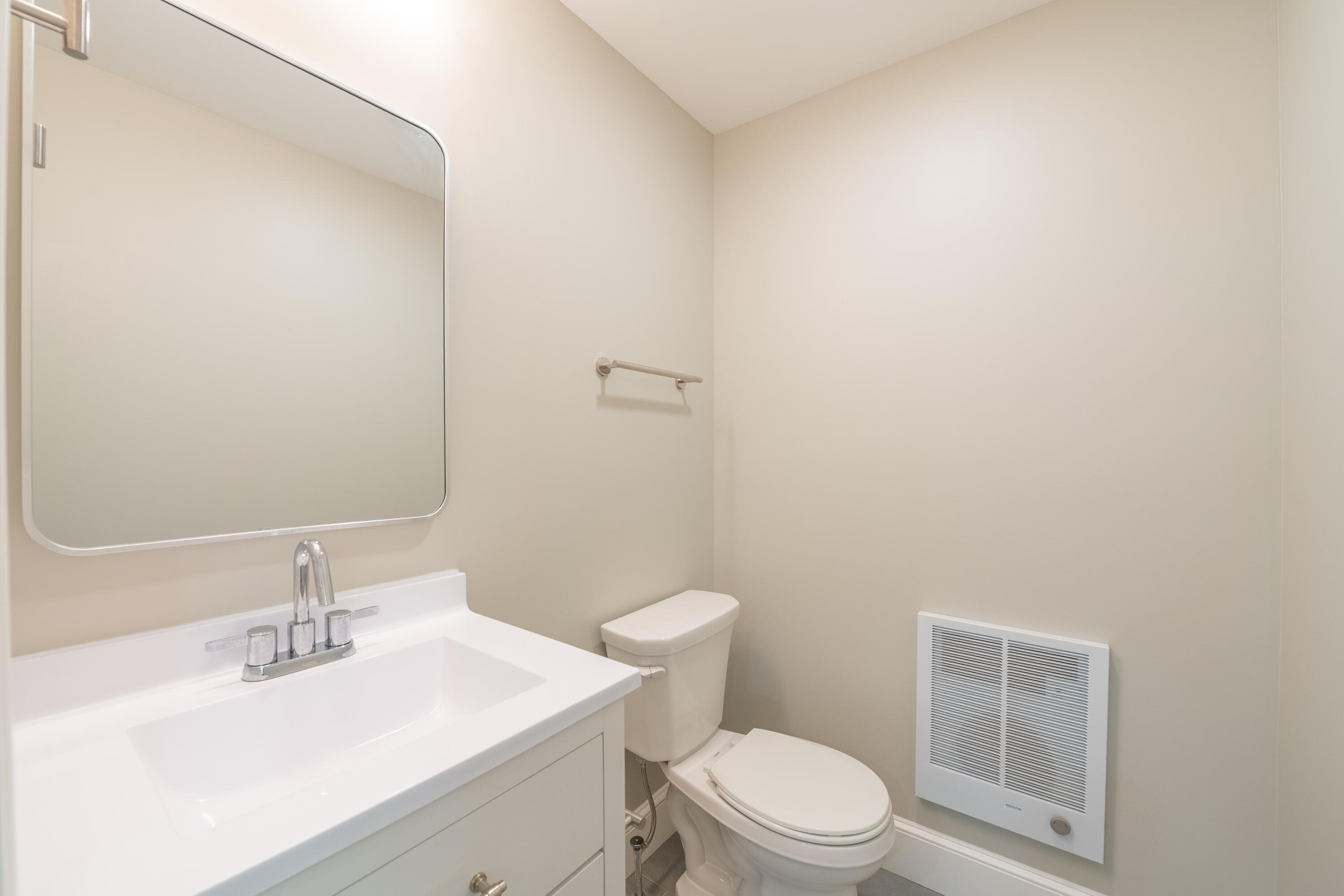 83 Capisic Street Property Photo 13