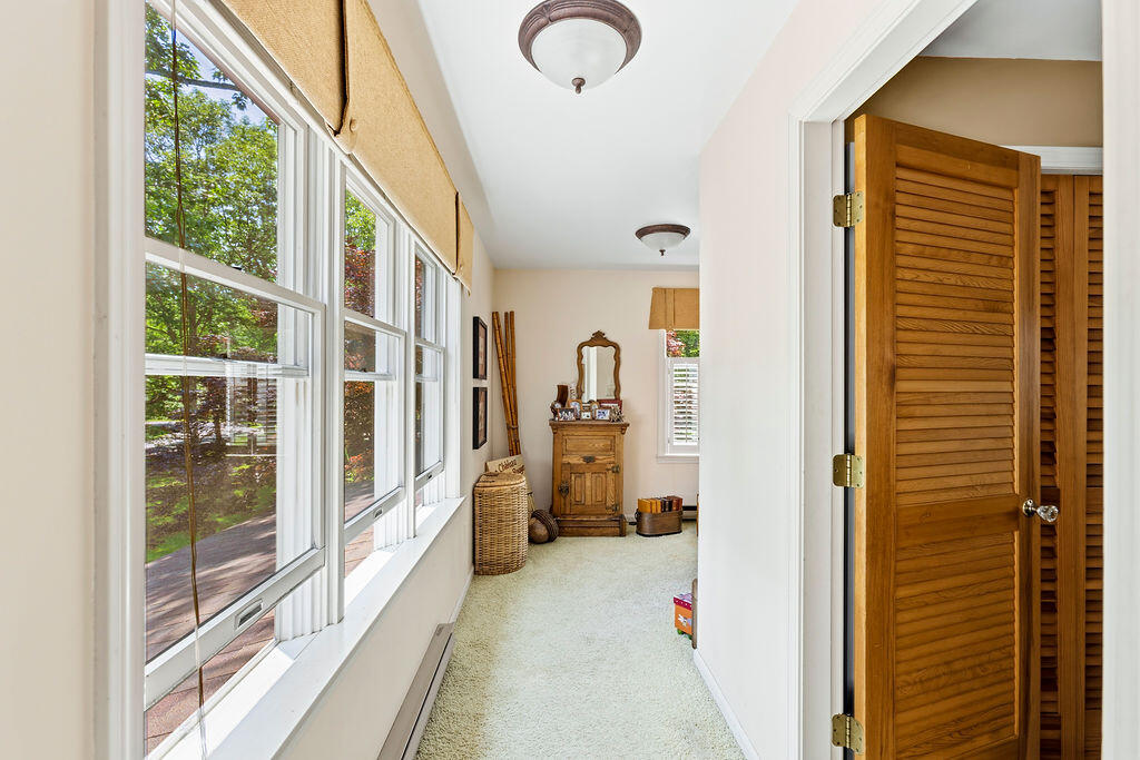 23 Elizabethan Drive Property Photo 36