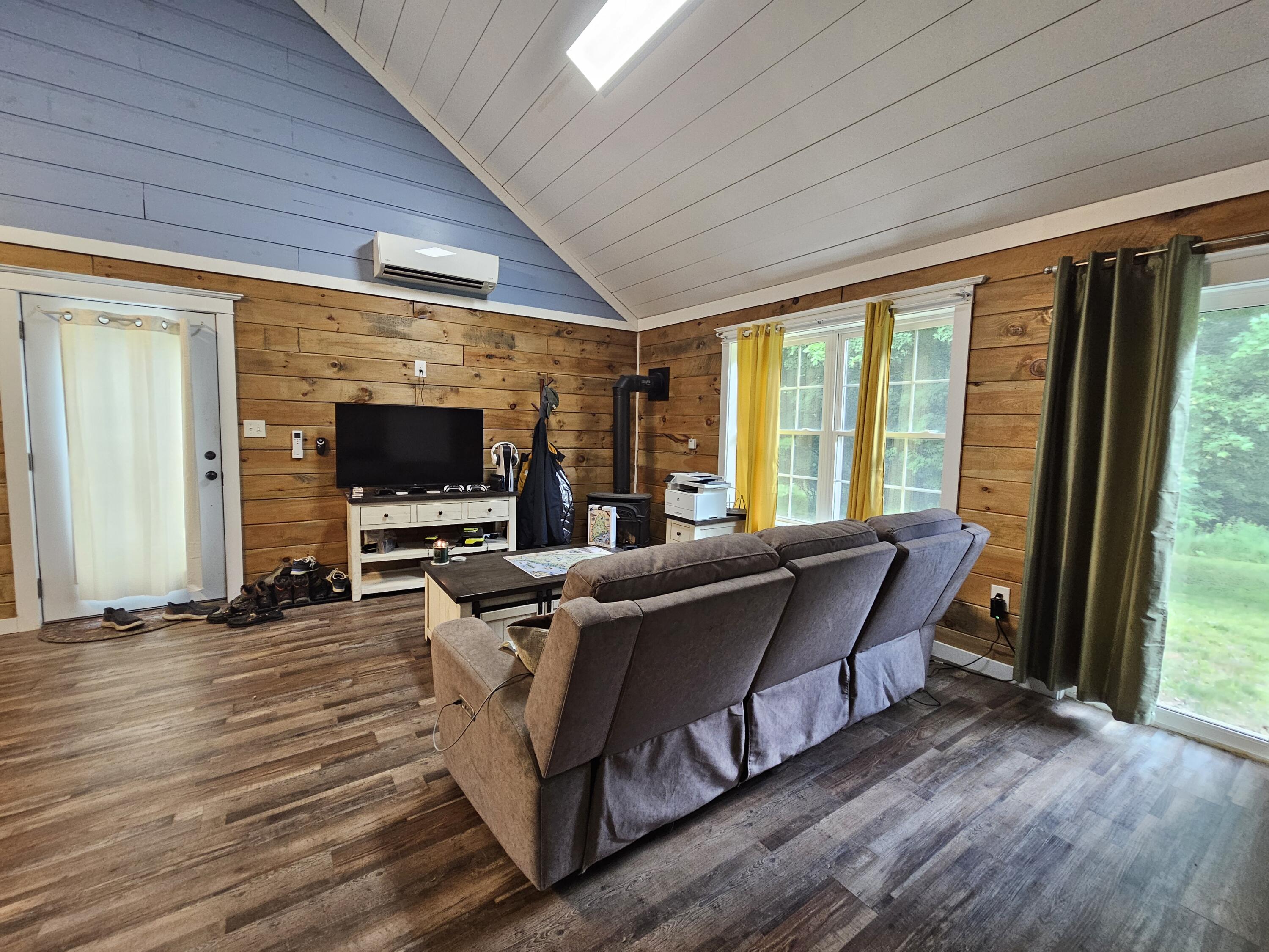 1467 Pushaw Road Property Photo 8