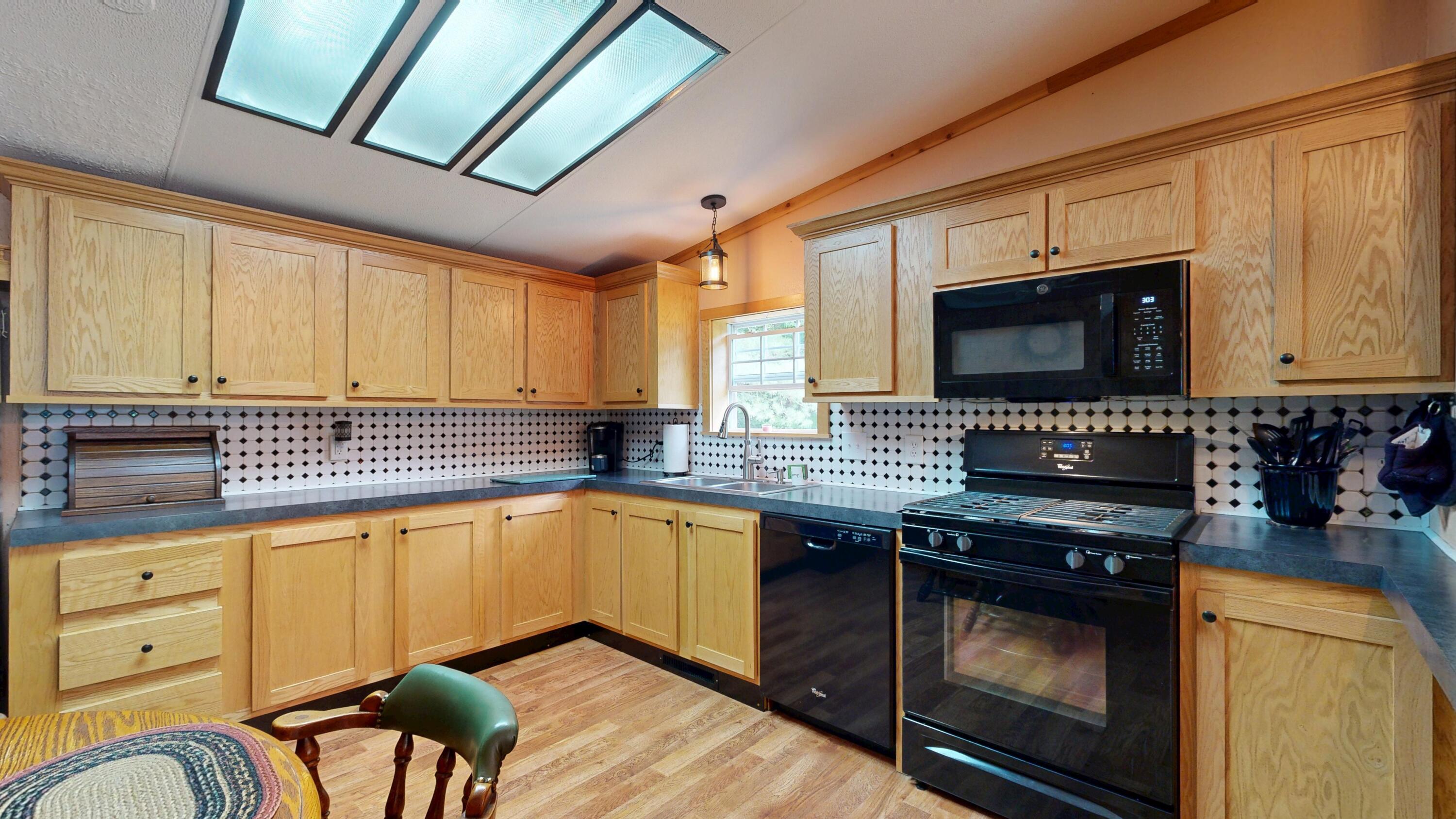 65 Blue Road Property Photo 12