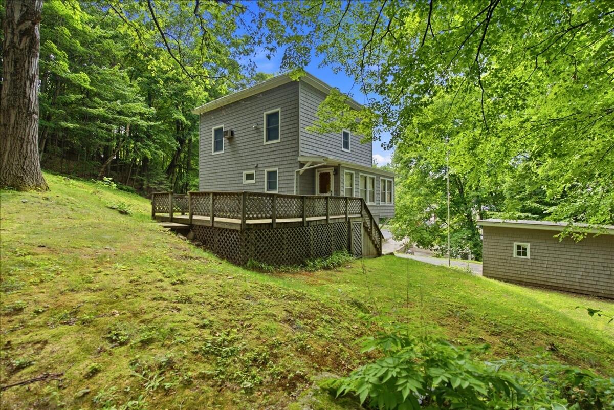 188 Second Street Property Photo 3