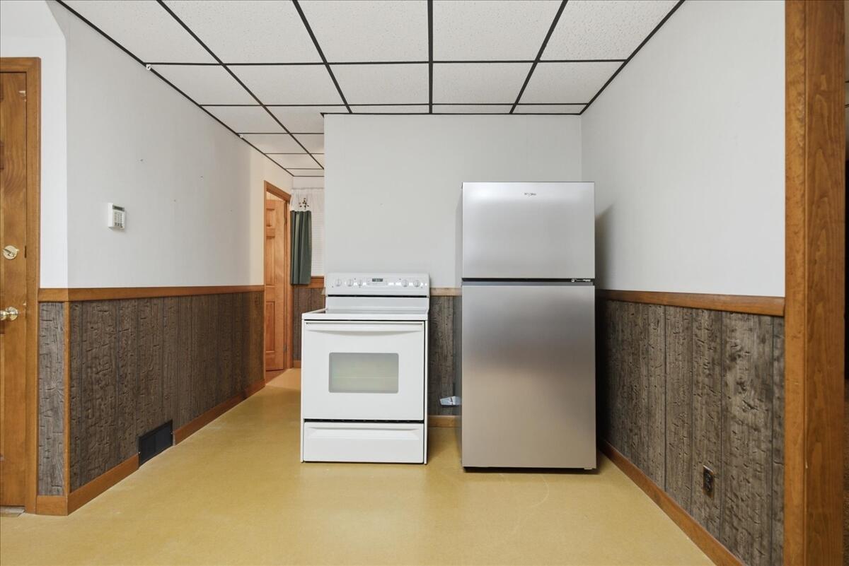 188 Second Street Property Photo 9
