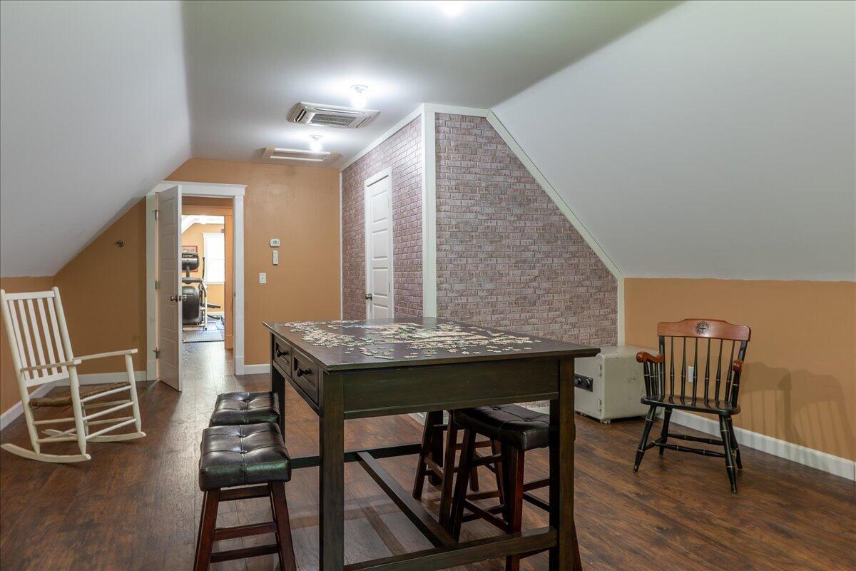 33 Shibles Lane Property Photo 40