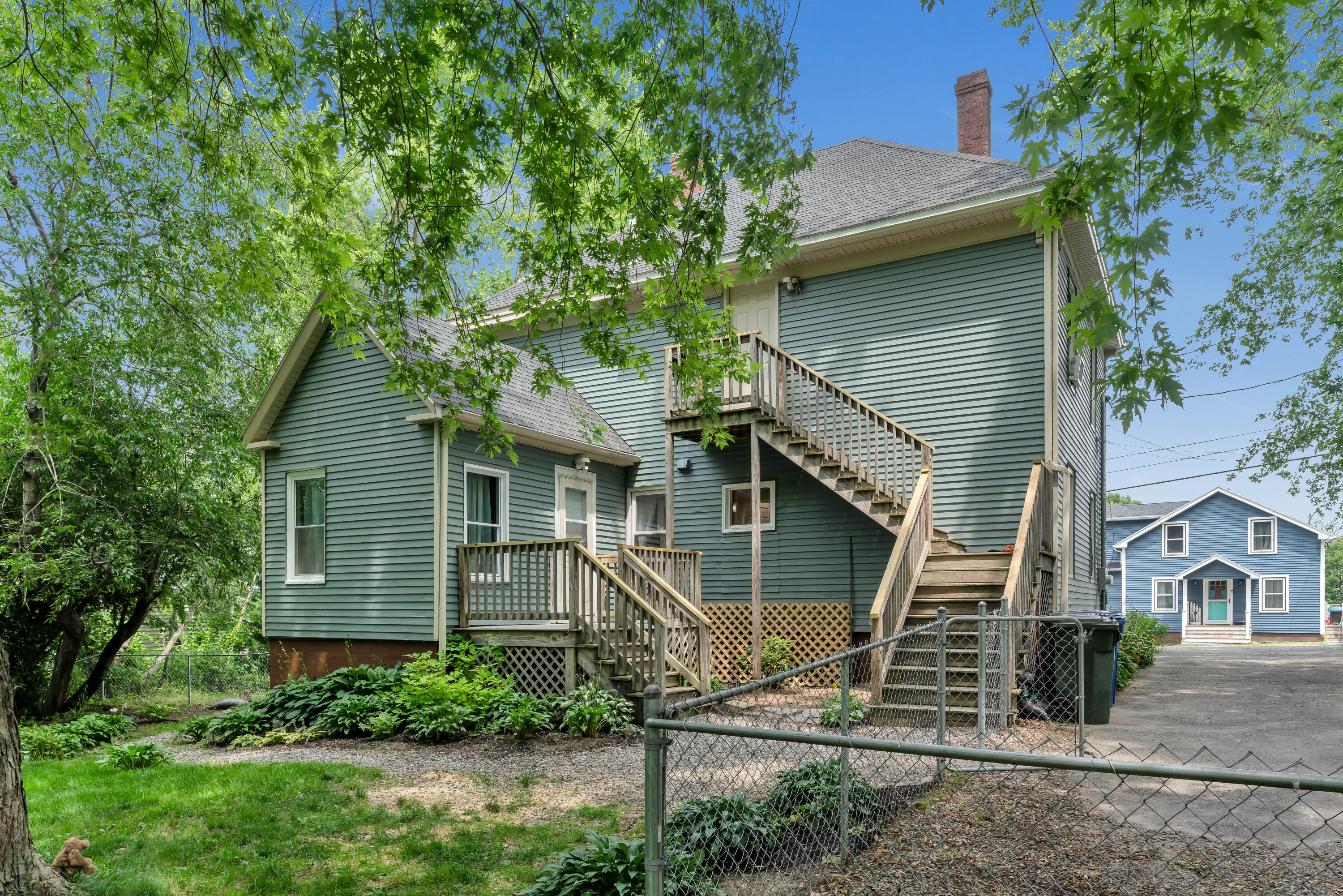 139 Skillings Street Property Photo 4