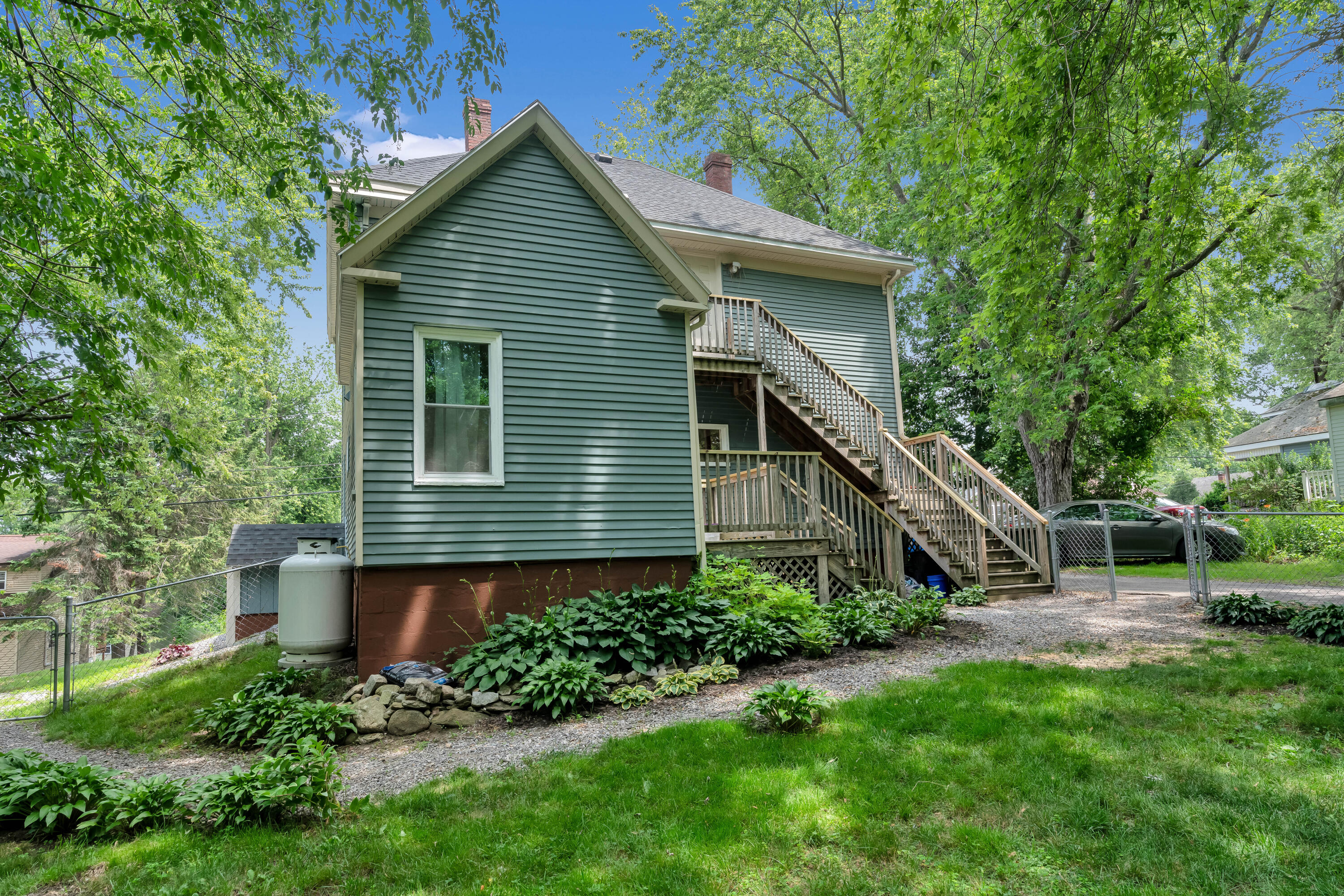 139 Skillings Street Property Photo 5
