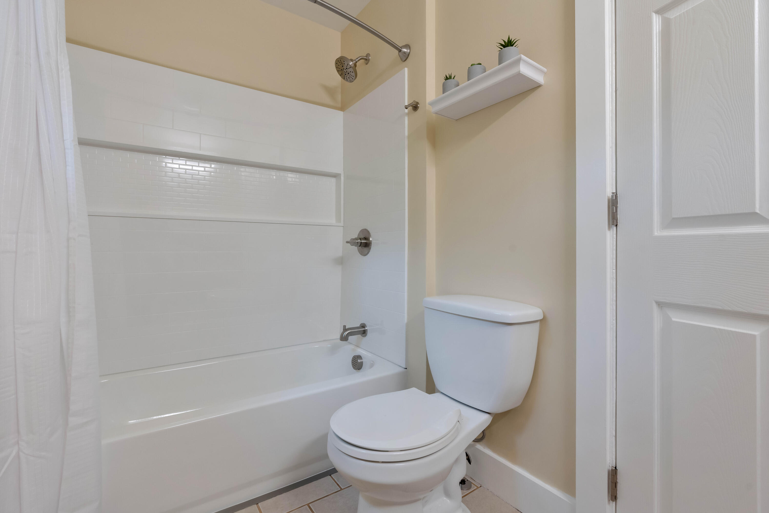 139 Skillings Street Property Photo 10