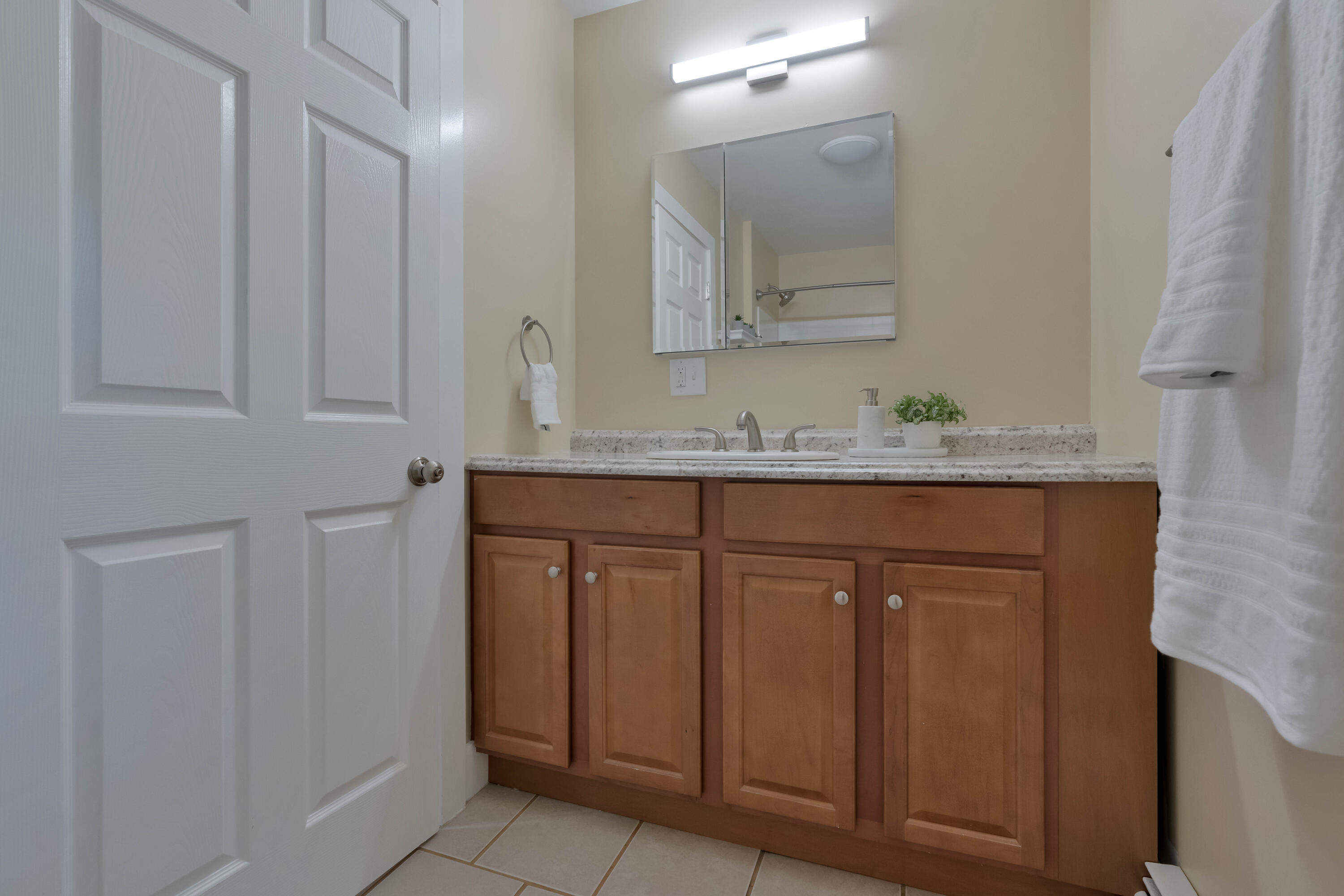 139 Skillings Street Property Photo 11