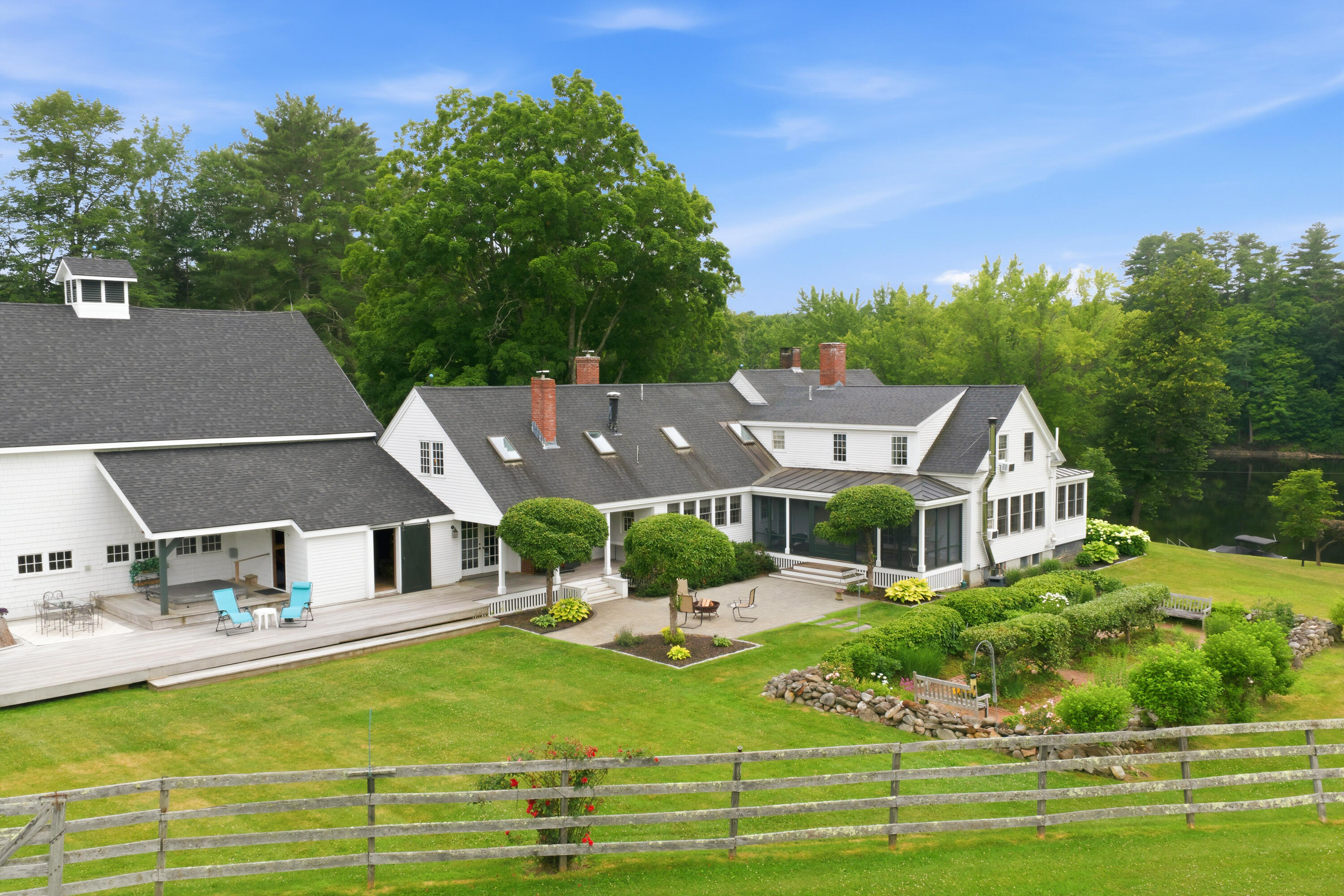 216 Salmon Falls Road Property Photo 6