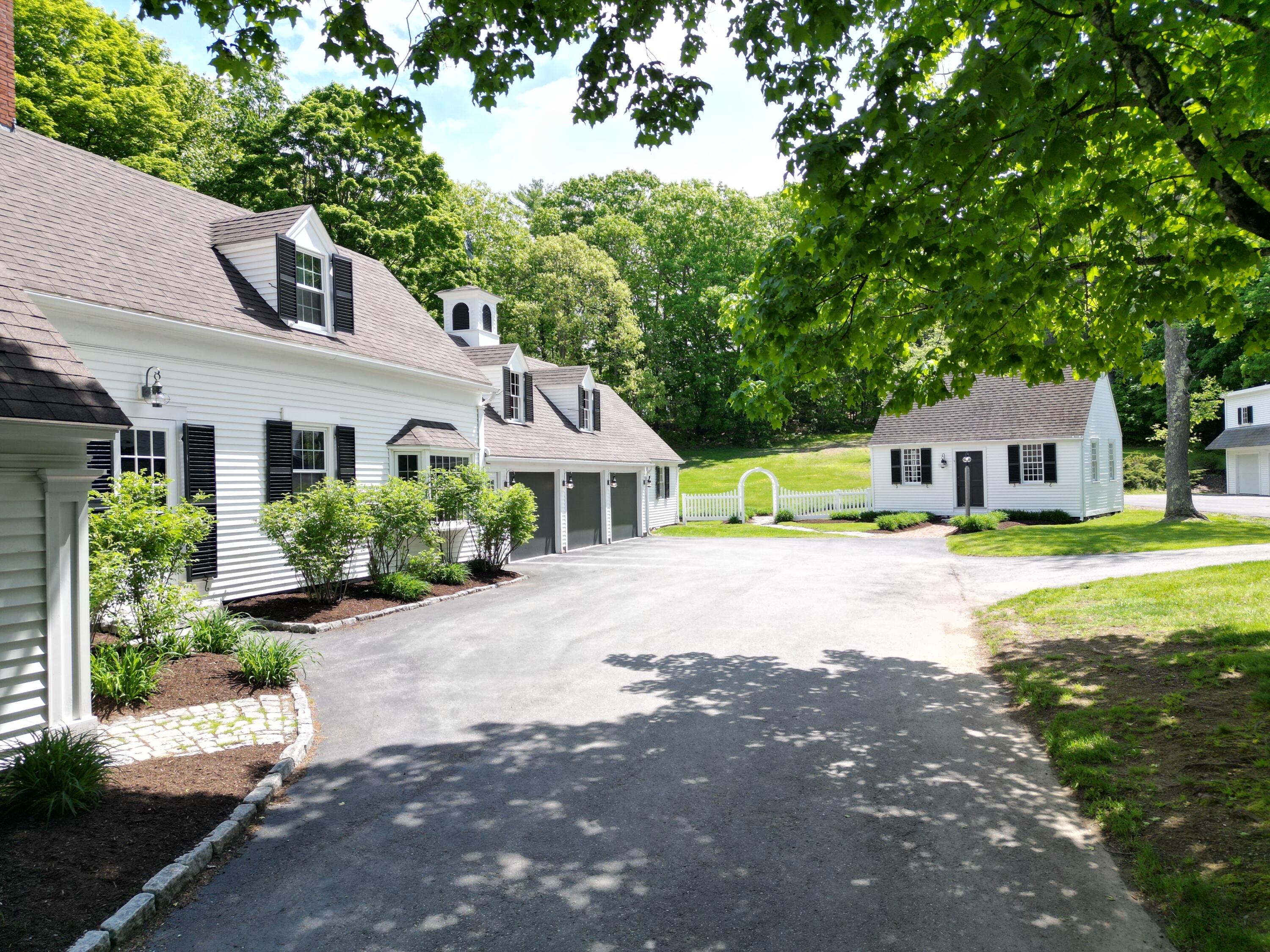1090 Pittston School Street Property Photo 3