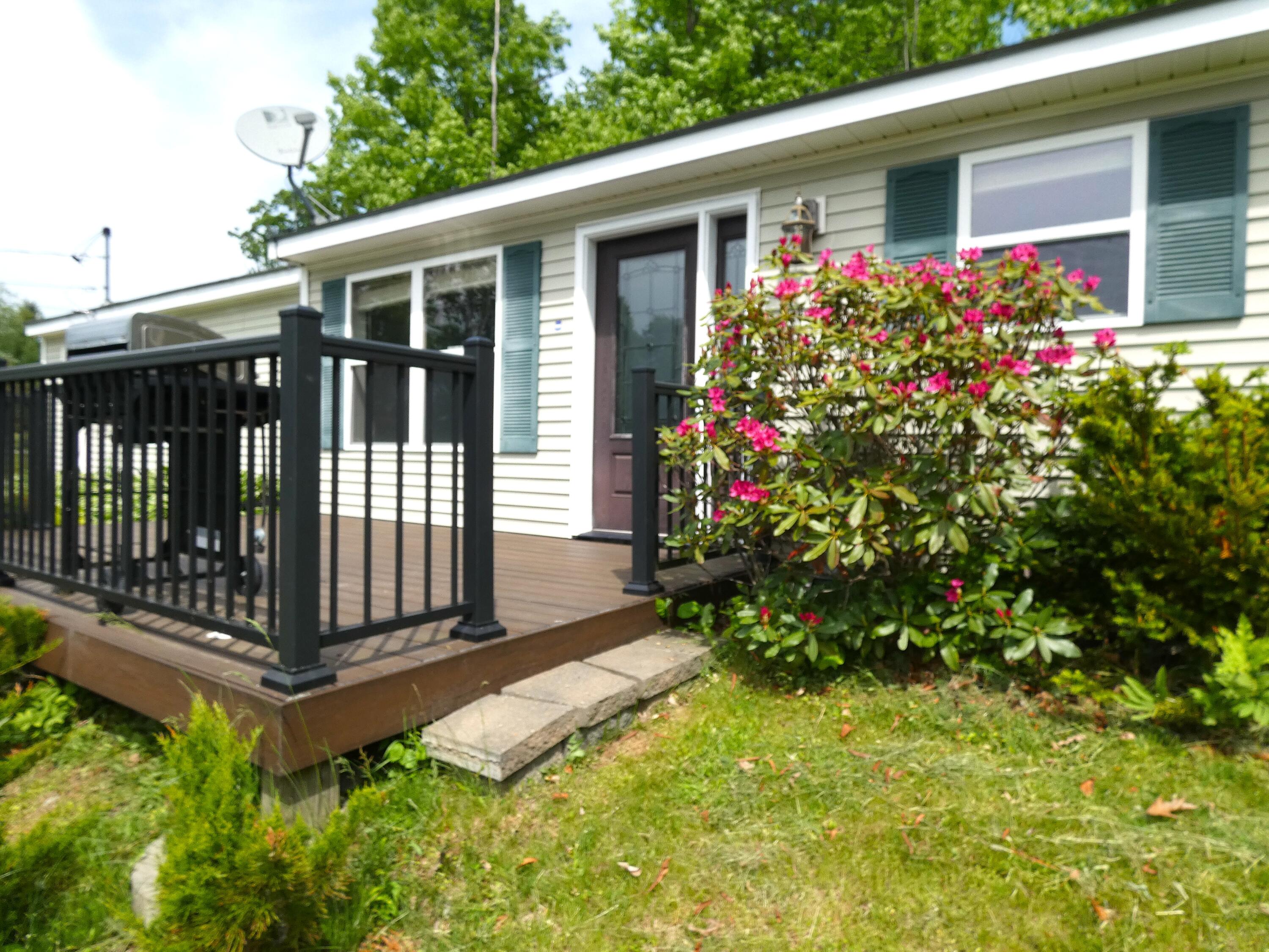 22 Eric Road Property Photo 4