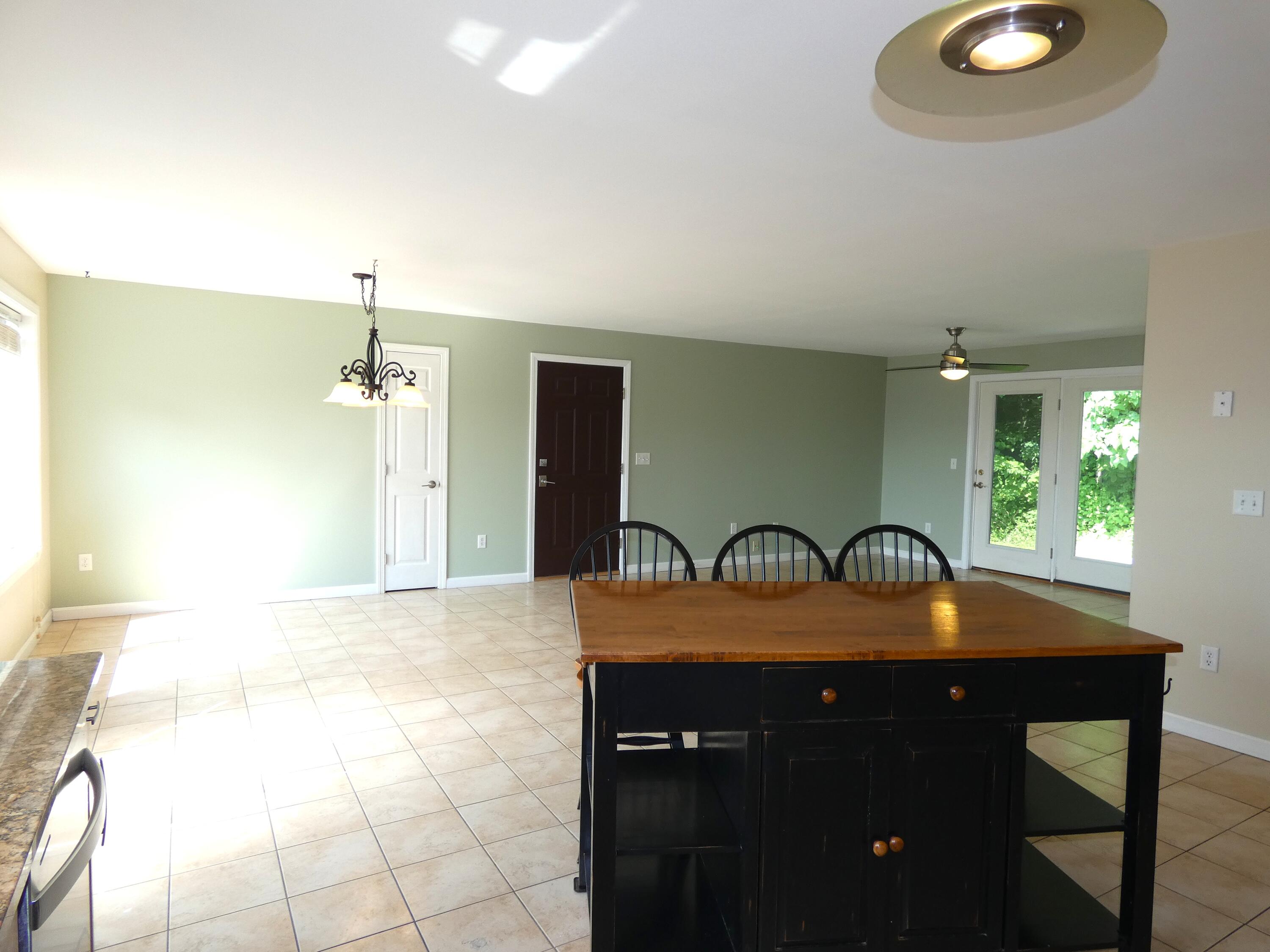 22 Eric Road Property Photo 14