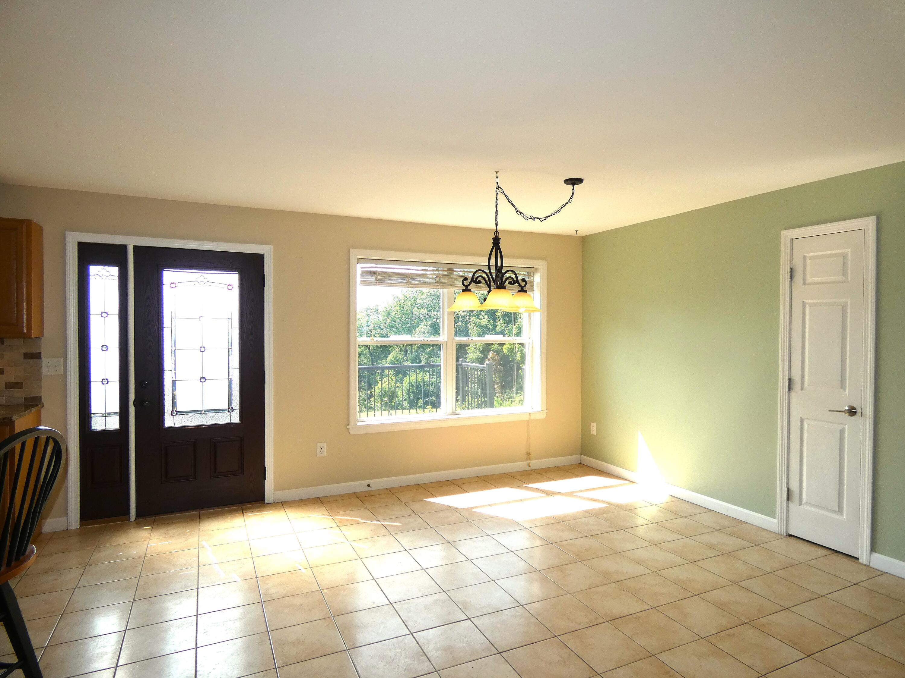 22 Eric Road Property Photo 15