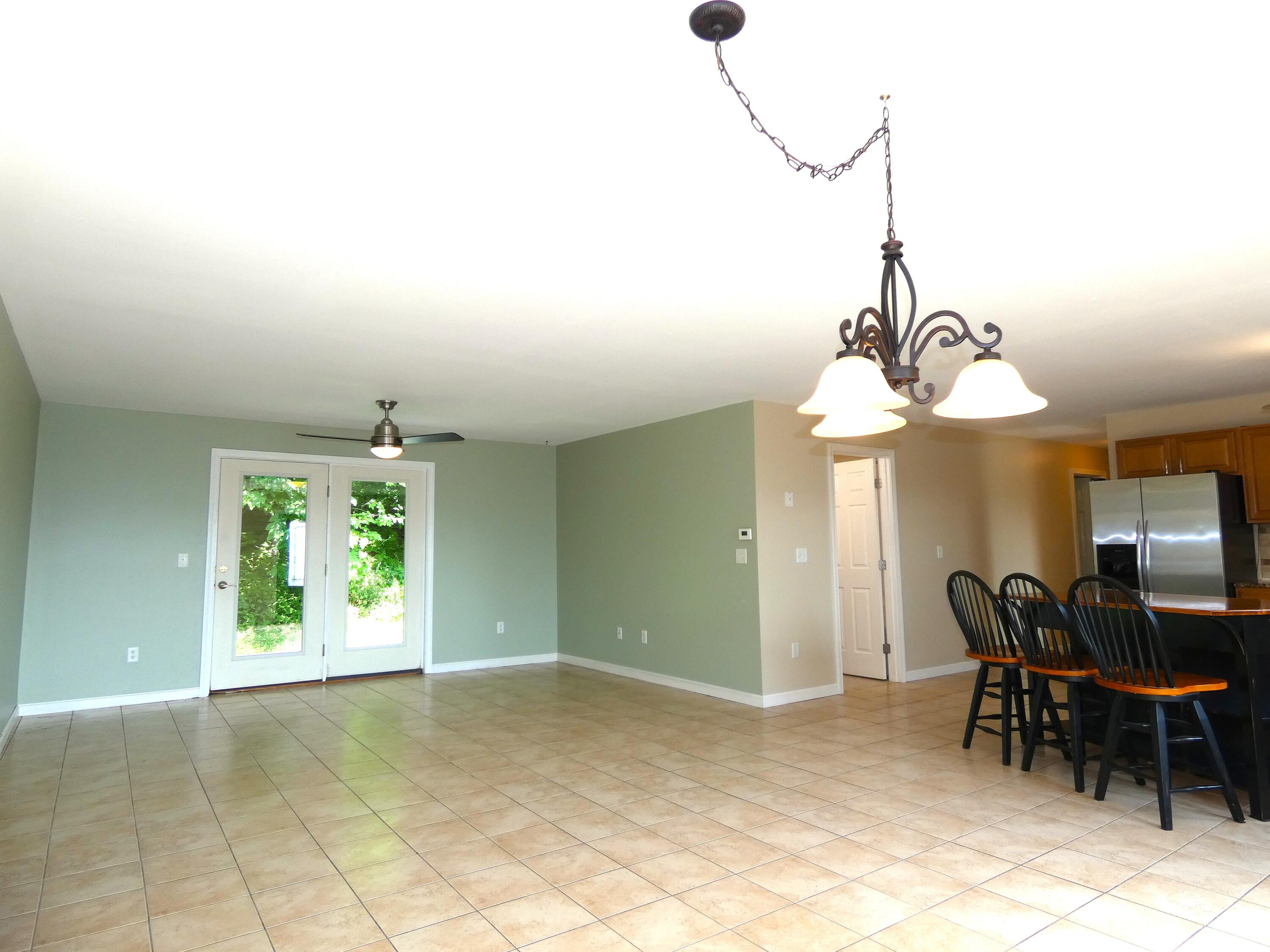 22 Eric Road Property Photo 16