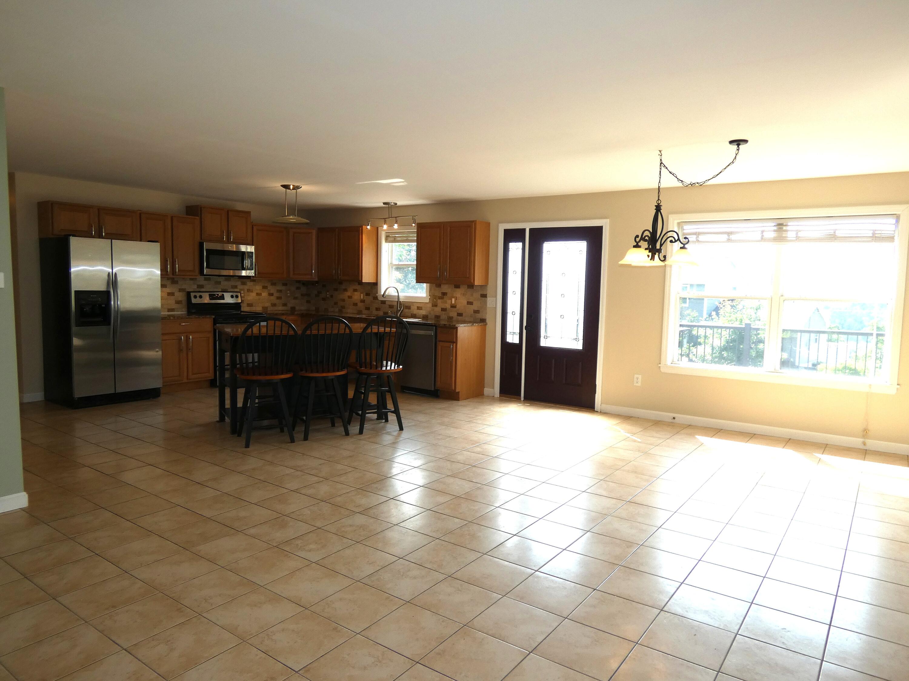 22 Eric Road Property Photo 19