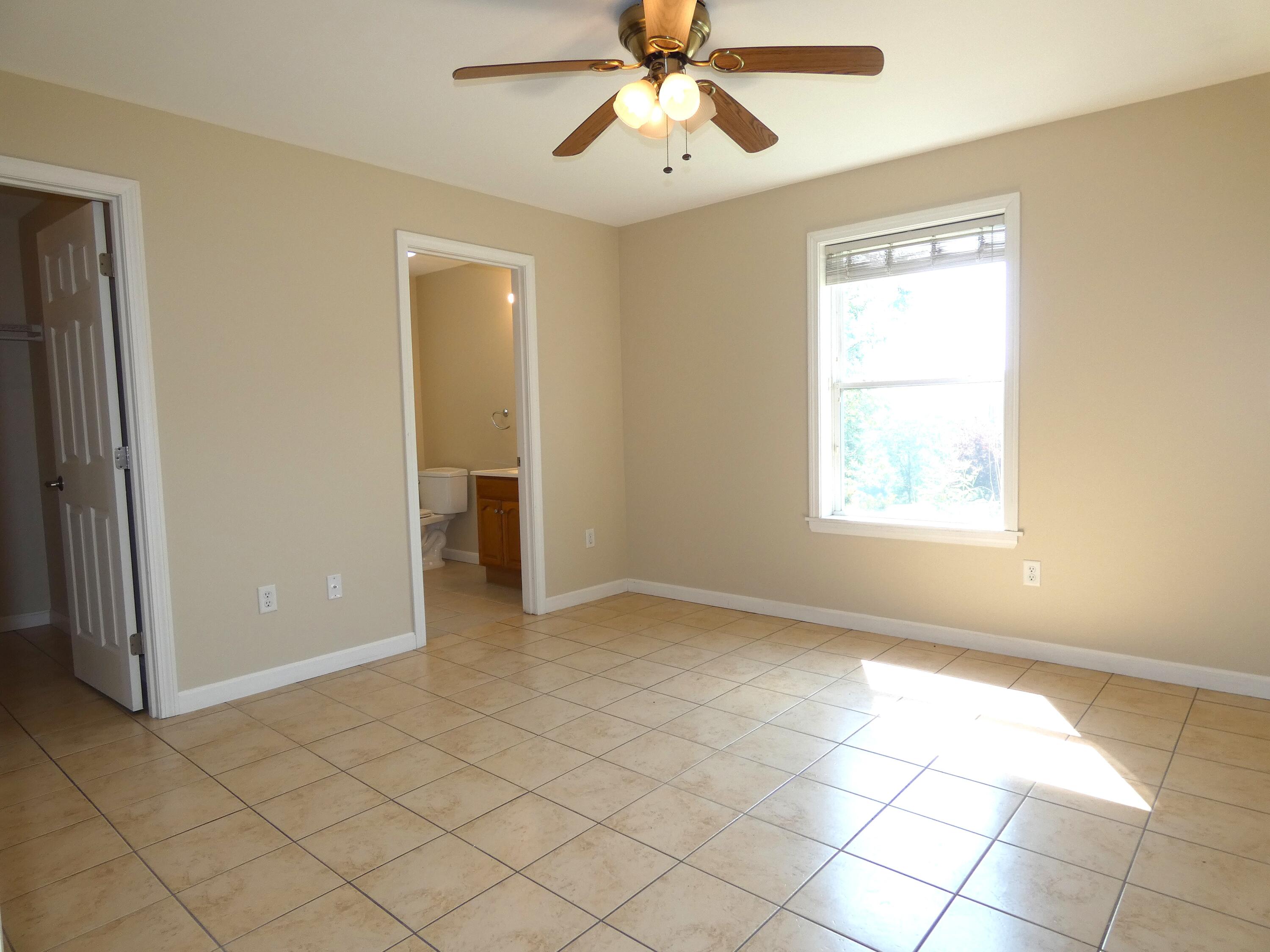 22 Eric Road Property Photo 29