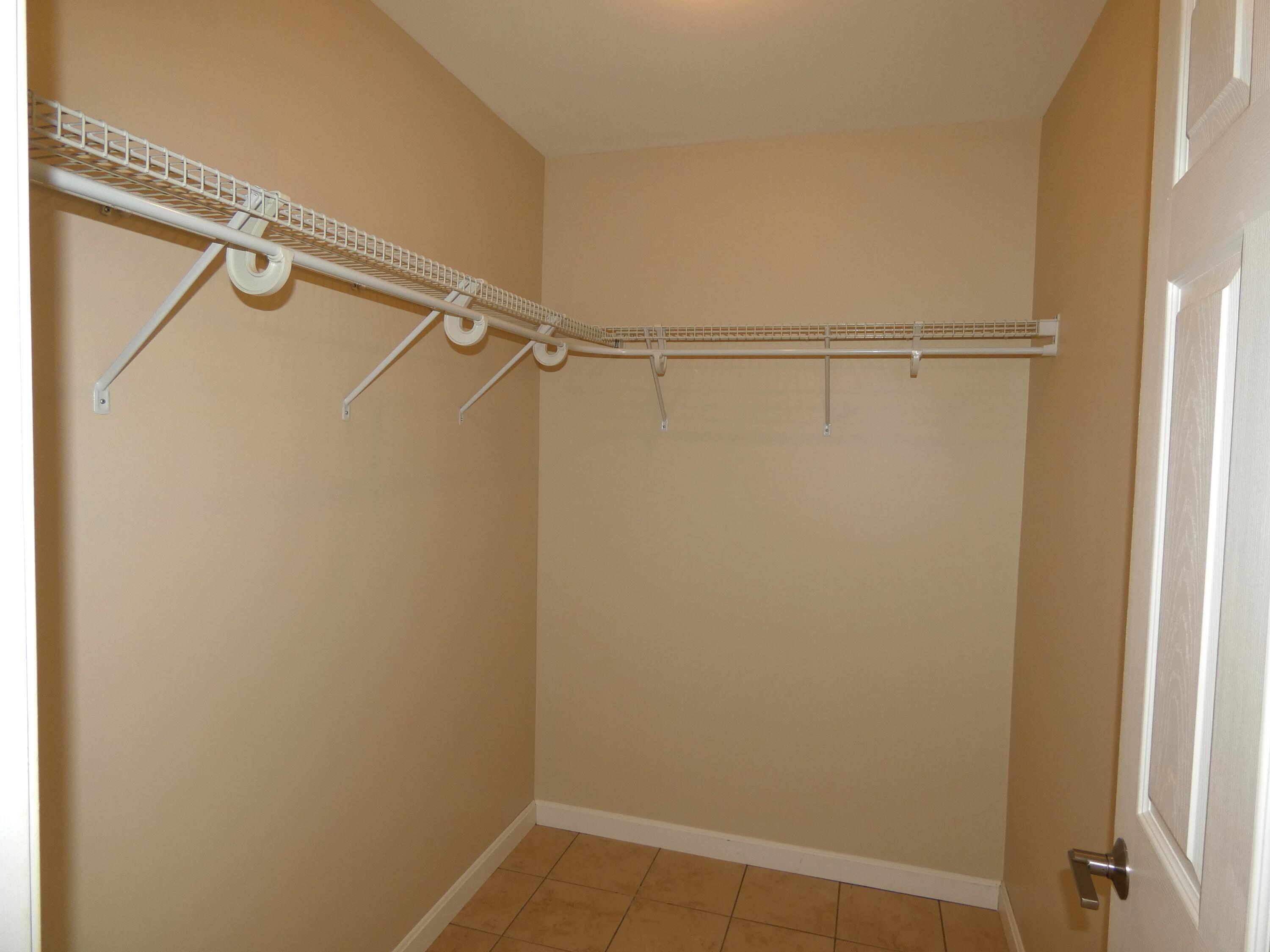 22 Eric Road Property Photo 32