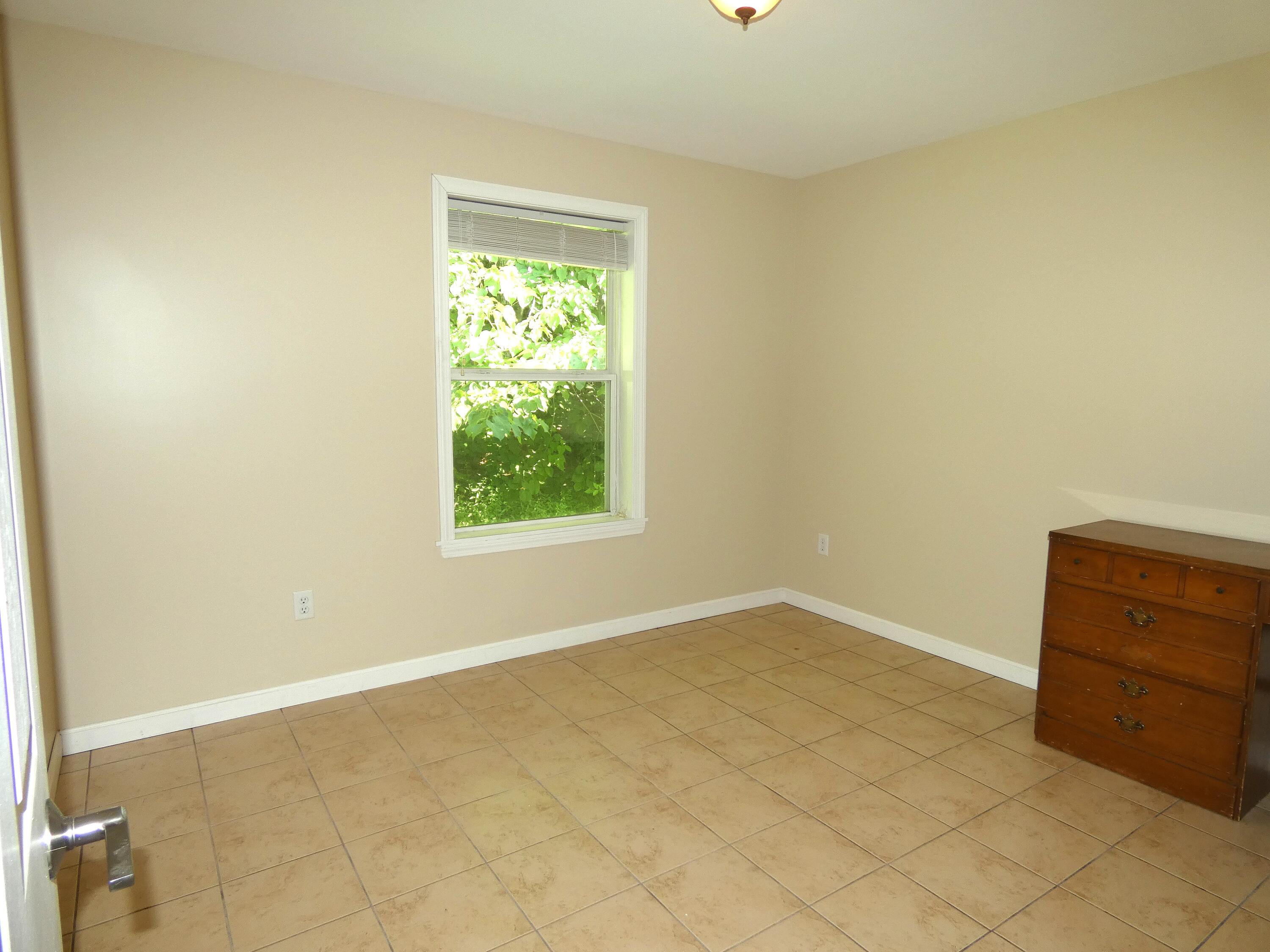22 Eric Road Property Photo 35
